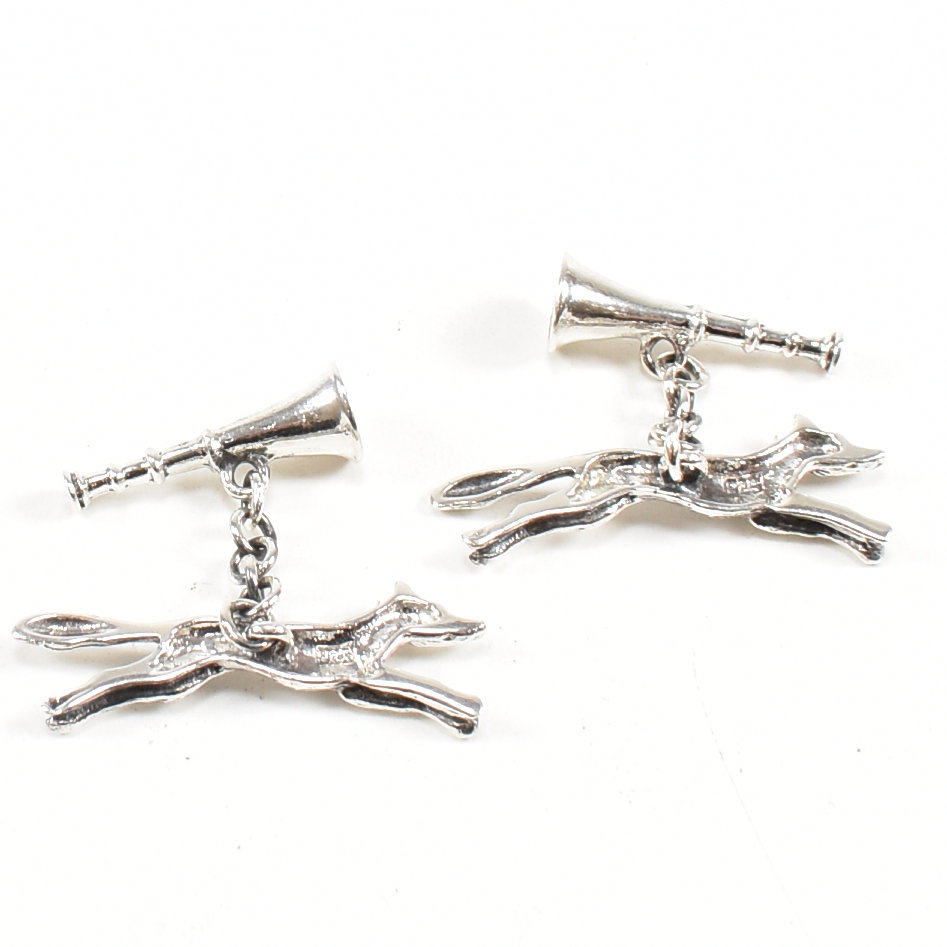 PAIR OF CONTEMPORARY SILVER CUFFLINKS NOVELTY FOX & HORN - Image 2 of 5