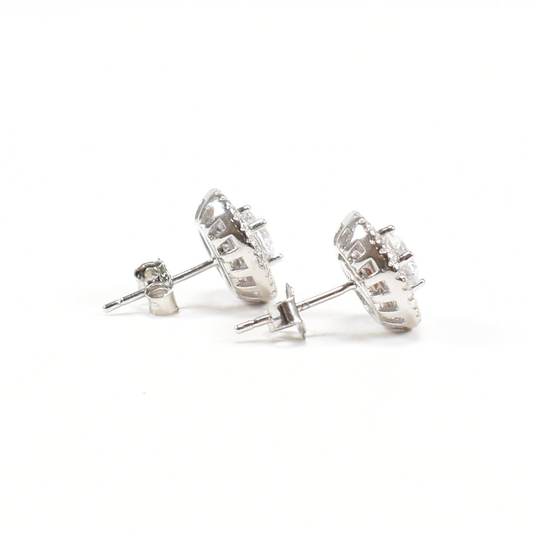 PAIR OF CONTEMPORARY SILVER & CZ TARGET STUD EARRINGS - Image 3 of 6