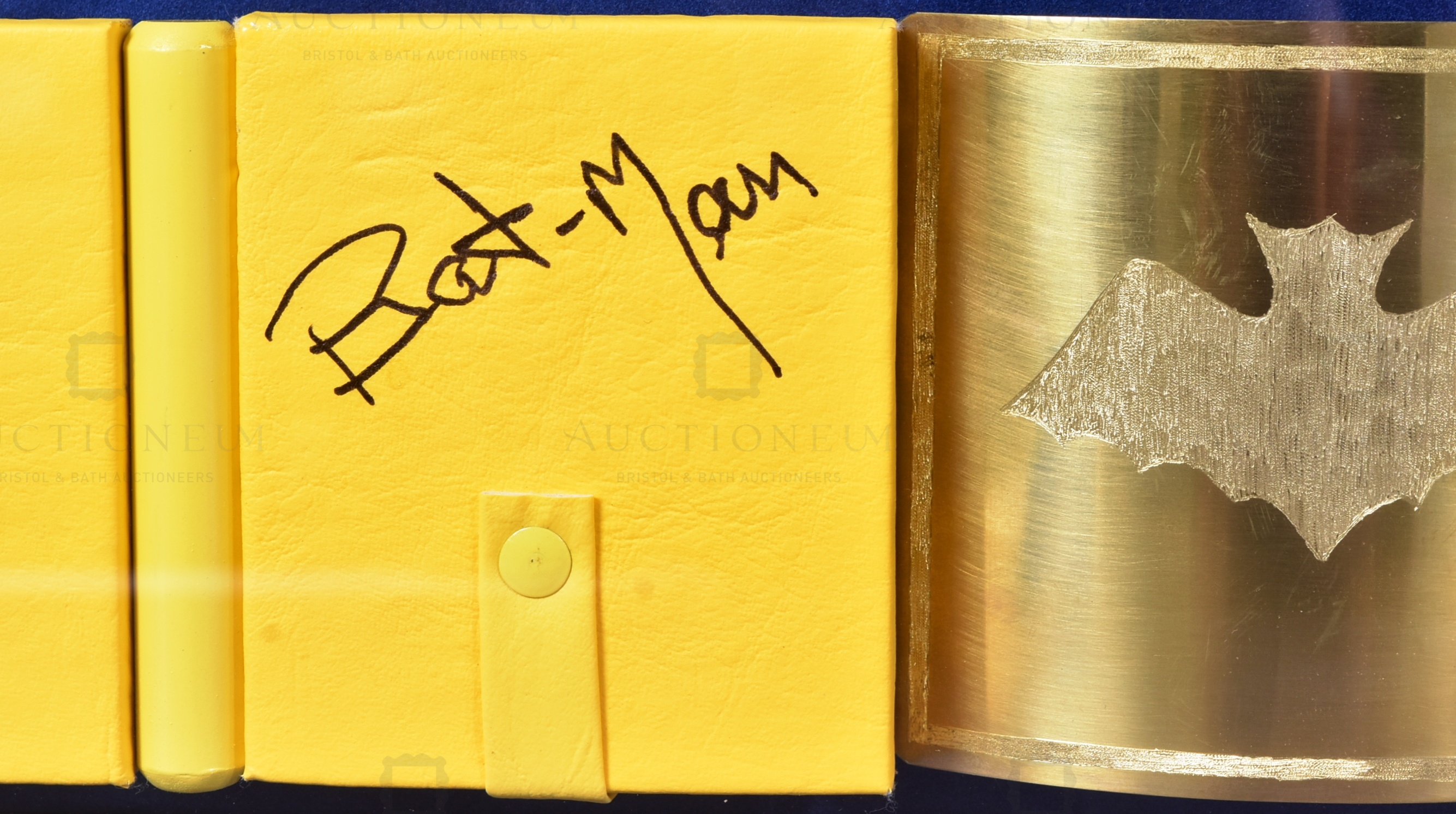 ONLY FOOLS & HORSES - BATMAN BELT SIGNED BY SIR DAVID JASON - Image 3 of 4