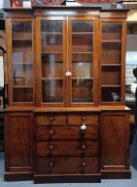 19TH CENTURY VICTORIAN MAHOGANY BREAKFRONT BOOKCASE