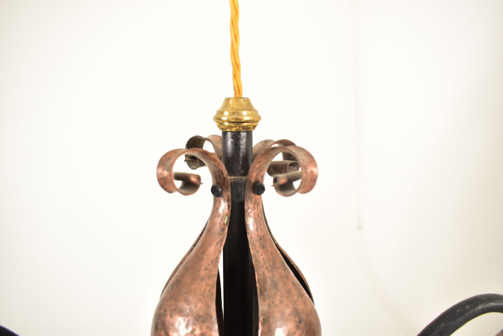 ARTS & CRAFTS CIRCA 1900 COPPER & WROUGHT IRON CEILING LIGHT - Image 3 of 5