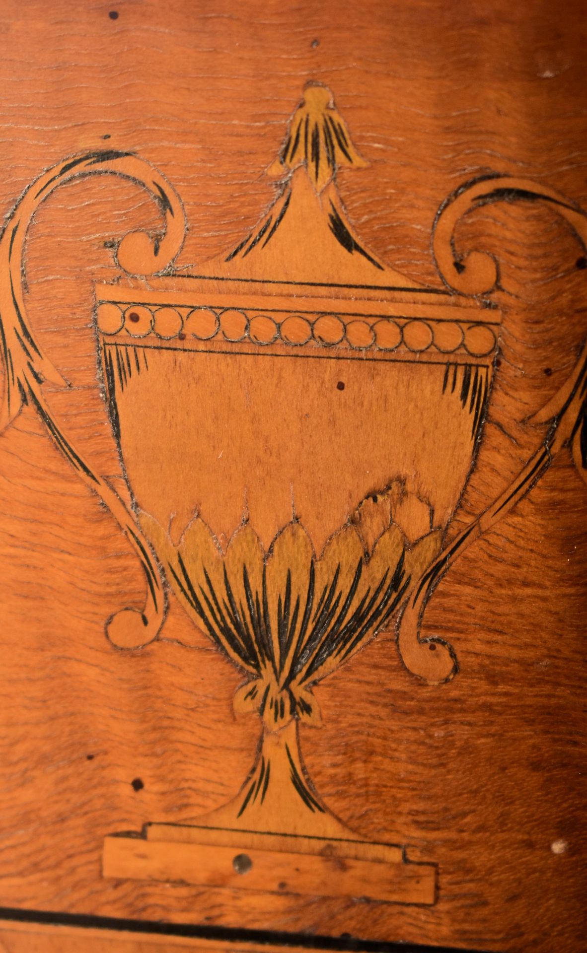 EDWARDIAN SATINWOOD & MARQUETRY INLAID BIJOUTERIE TABLE - Image 5 of 6