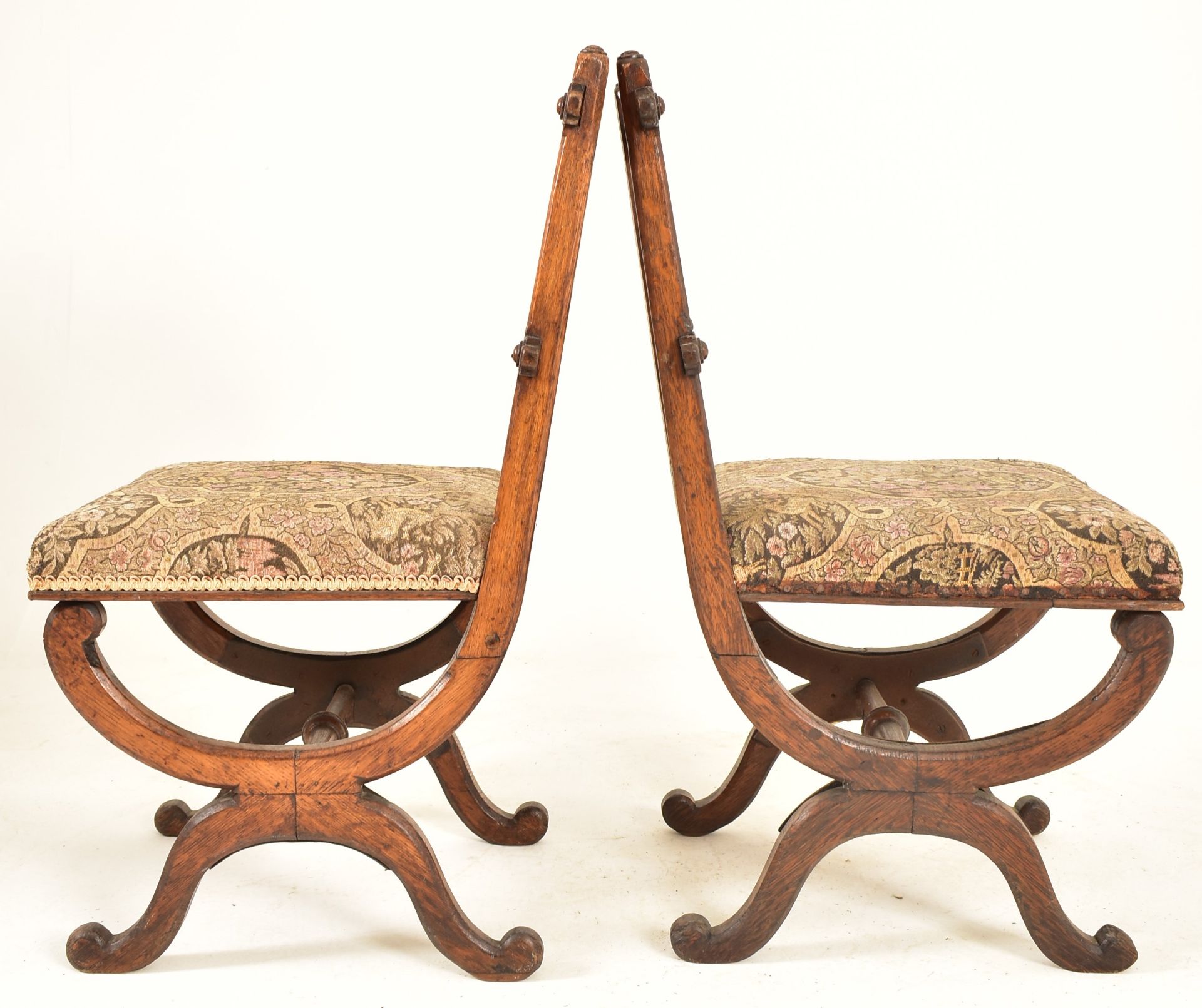 PAIR OF 19TH CENTURY CARVED OAK GOTHIC INSPIRED CHAIRS - Image 5 of 5