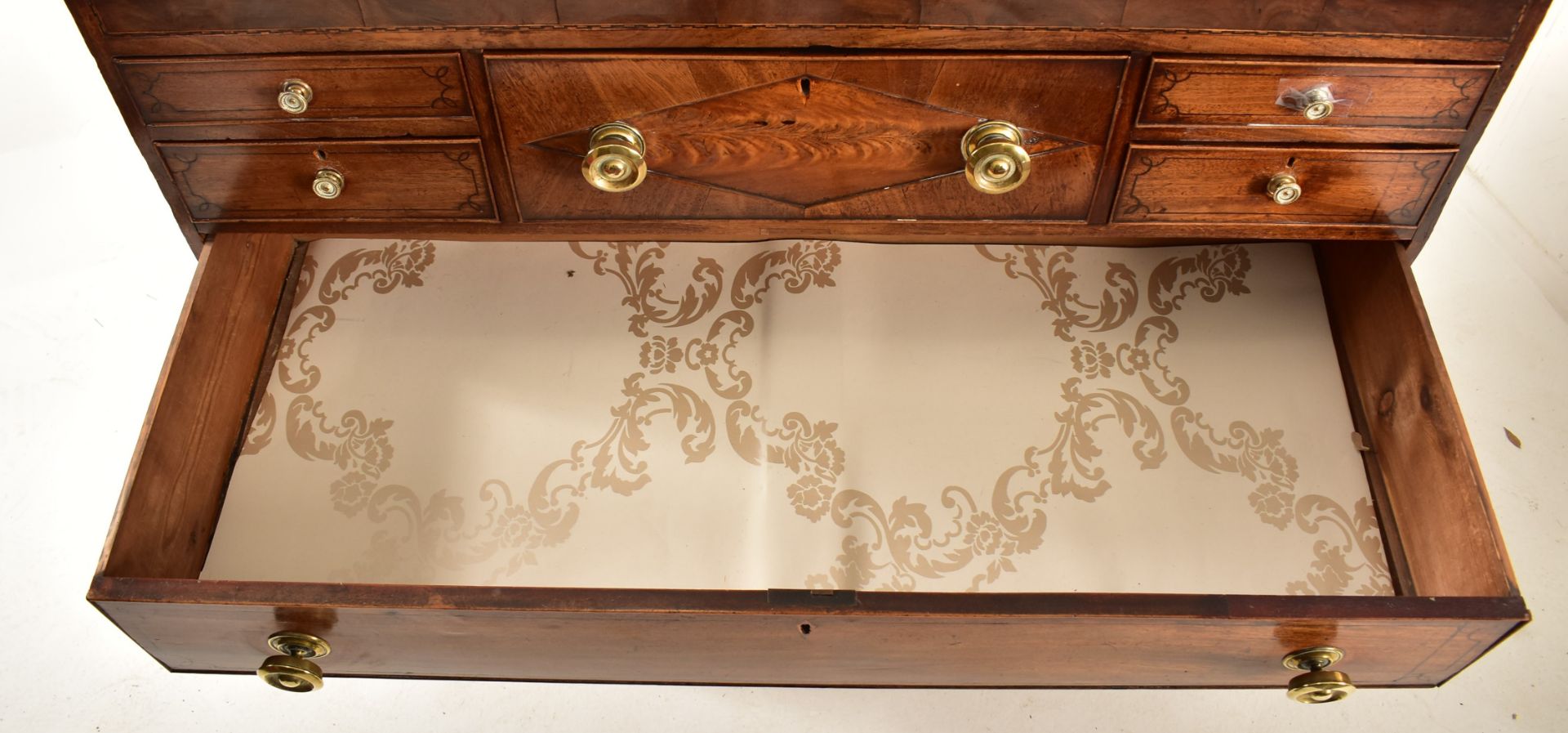 GEORGE III 19TH CENTURY MAHOGANY CHEST OF DRAWERS - Image 6 of 9