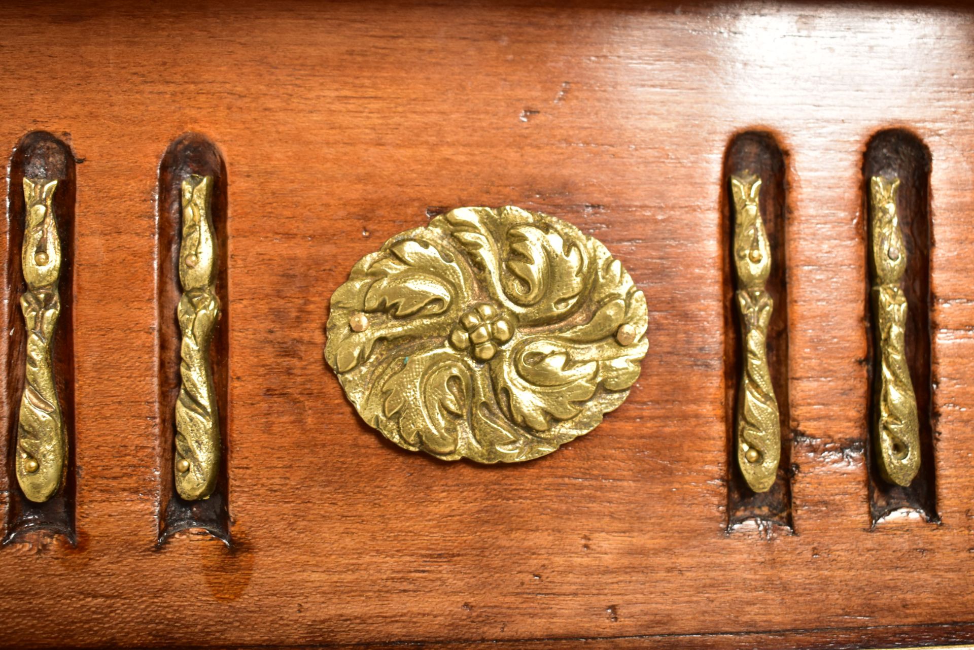 HOWARD & SONS - 19TH CENTURY MAHOGANY & ORMOLU DESK - Image 4 of 9