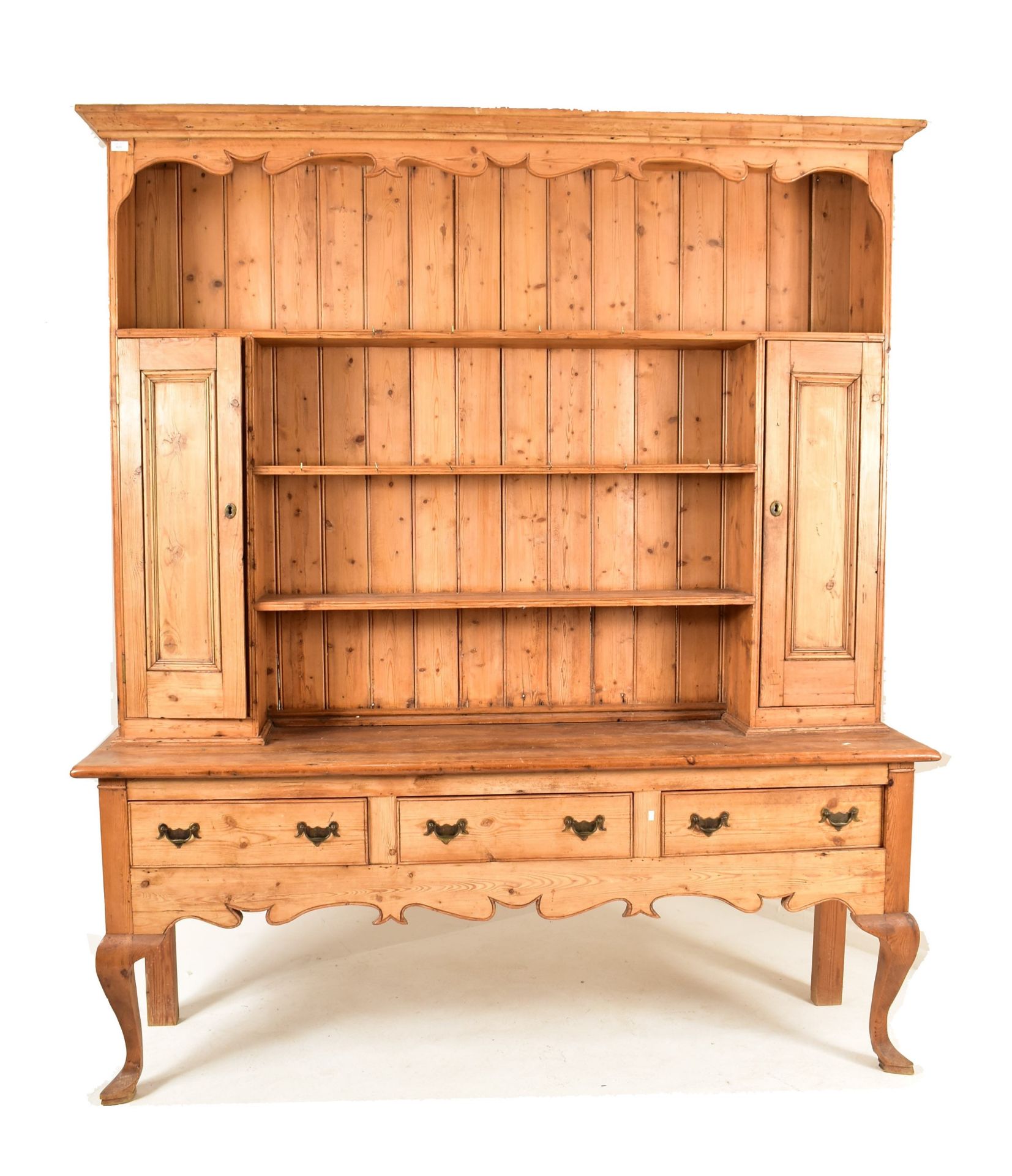 19TH CENTURY LARGE COUNTRY PINE WELSH DRESSER