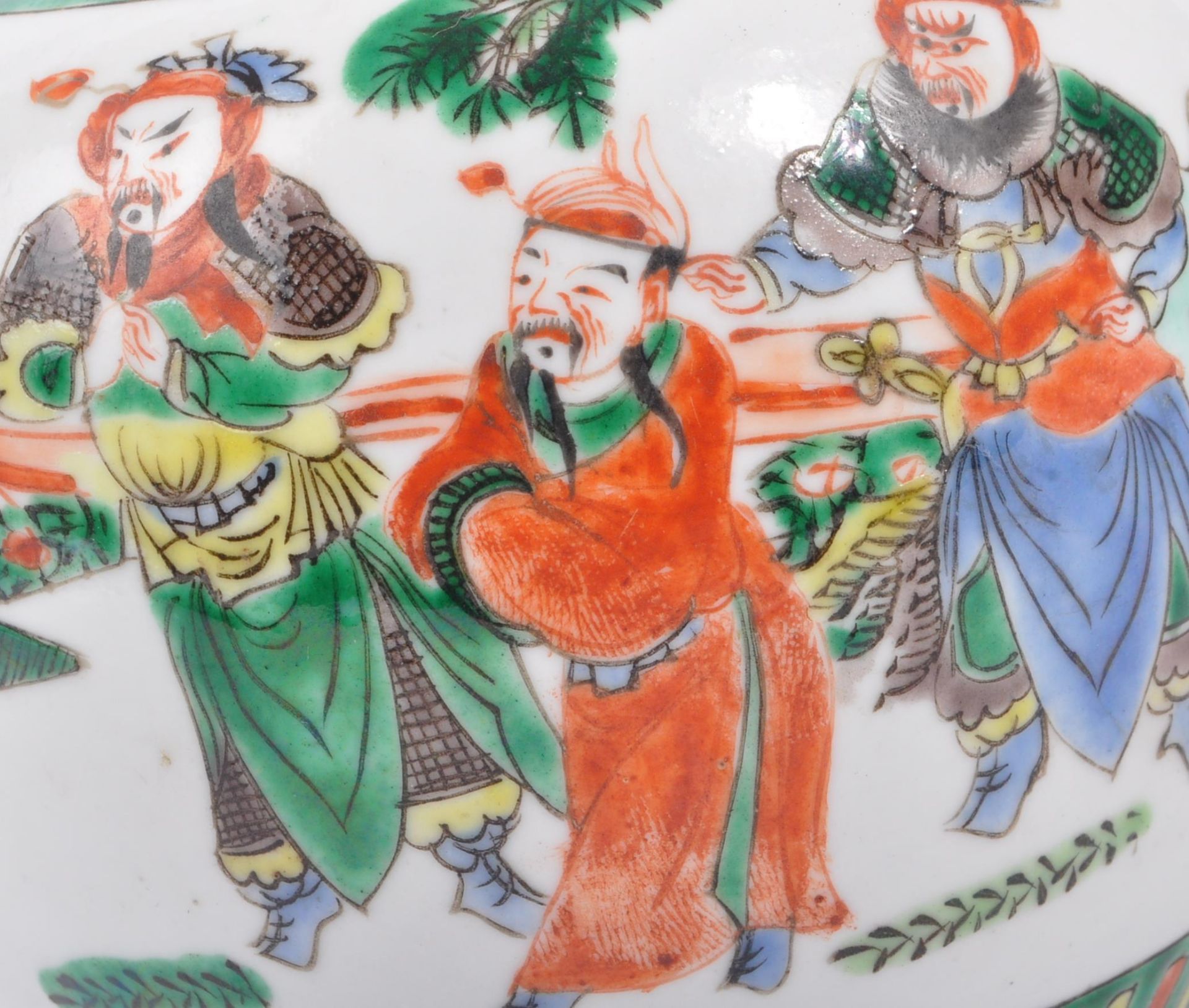 19TH CENTURY CHINESE HAND PAINTED PORCELAIN GINGER JAR - Bild 3 aus 6