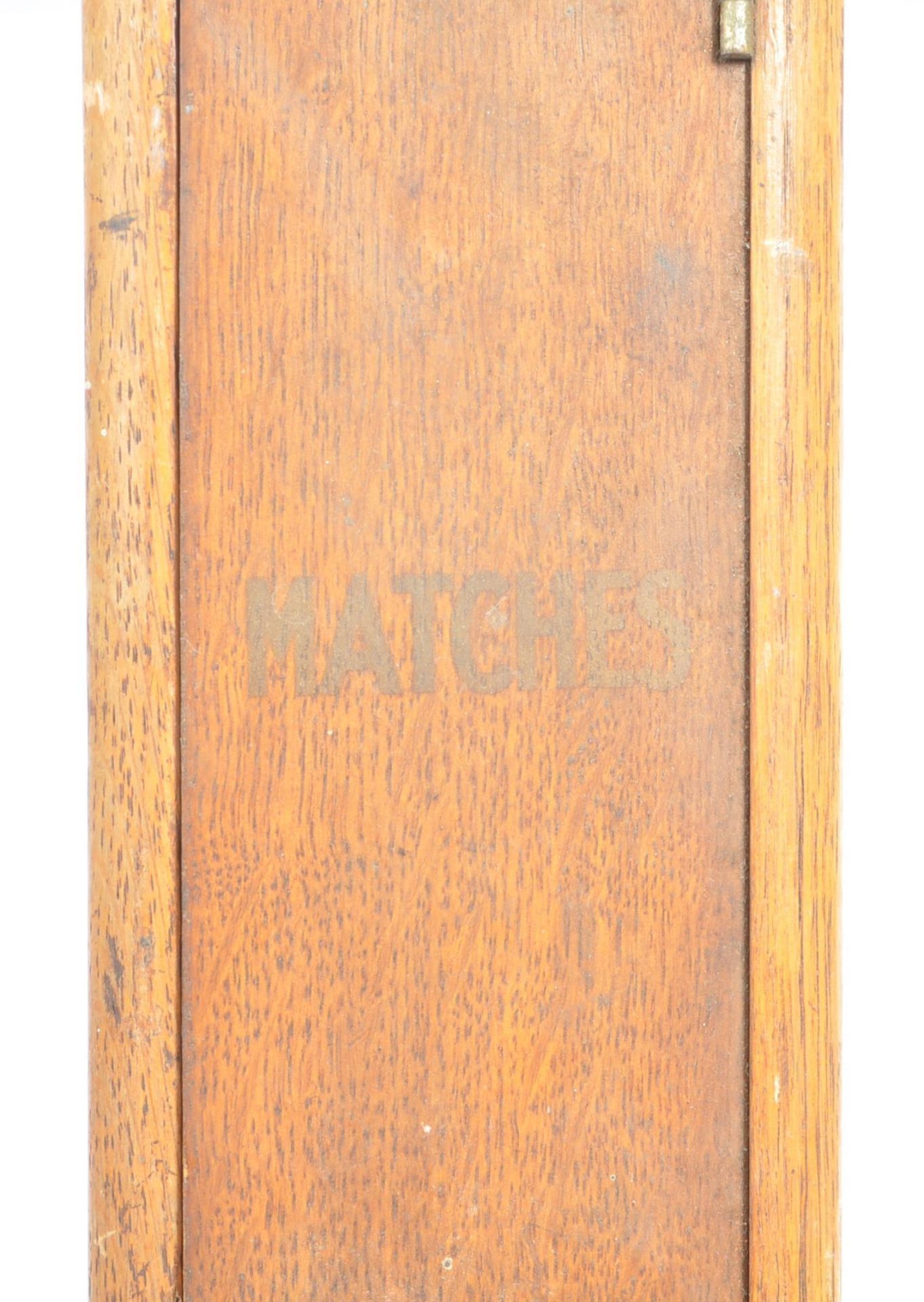 EARLY 20TH CENTURY OAK WALL MOUNTED MATCH BOX DISPENSER - Image 4 of 8