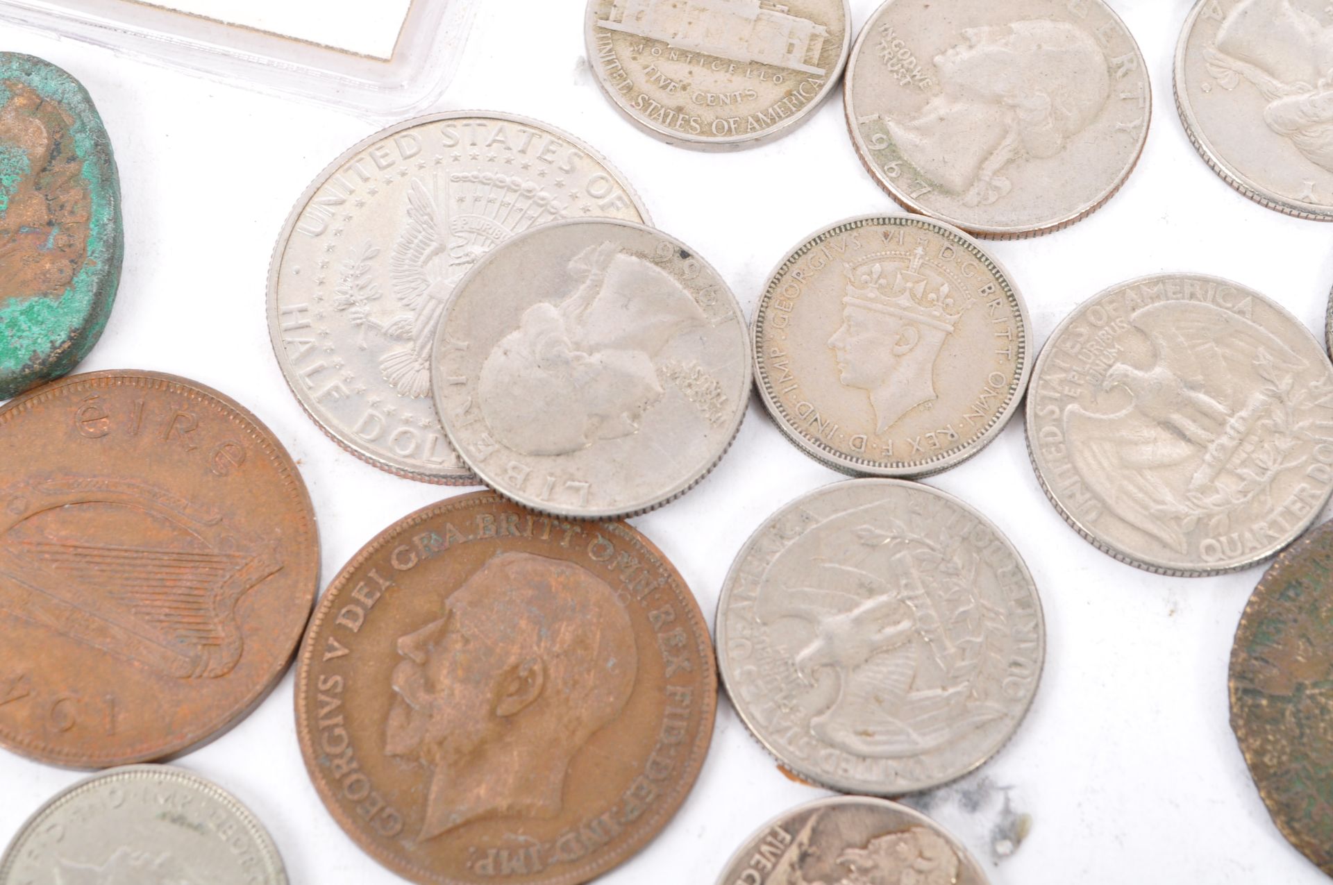 COLLECTION OF 20TH CENTURY FOREIGN COINS - Image 8 of 12