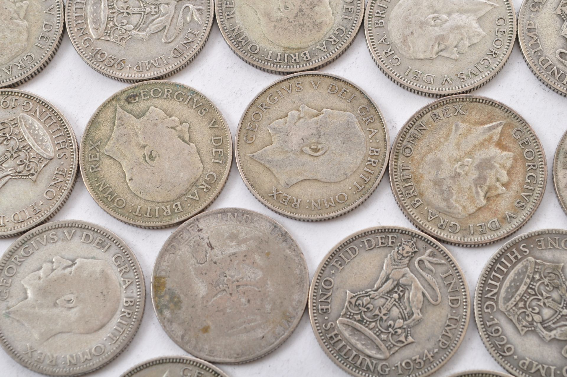 THIRTY PRE 1947 .500 SILVER GEORGE V SHILLINGS - Image 7 of 7