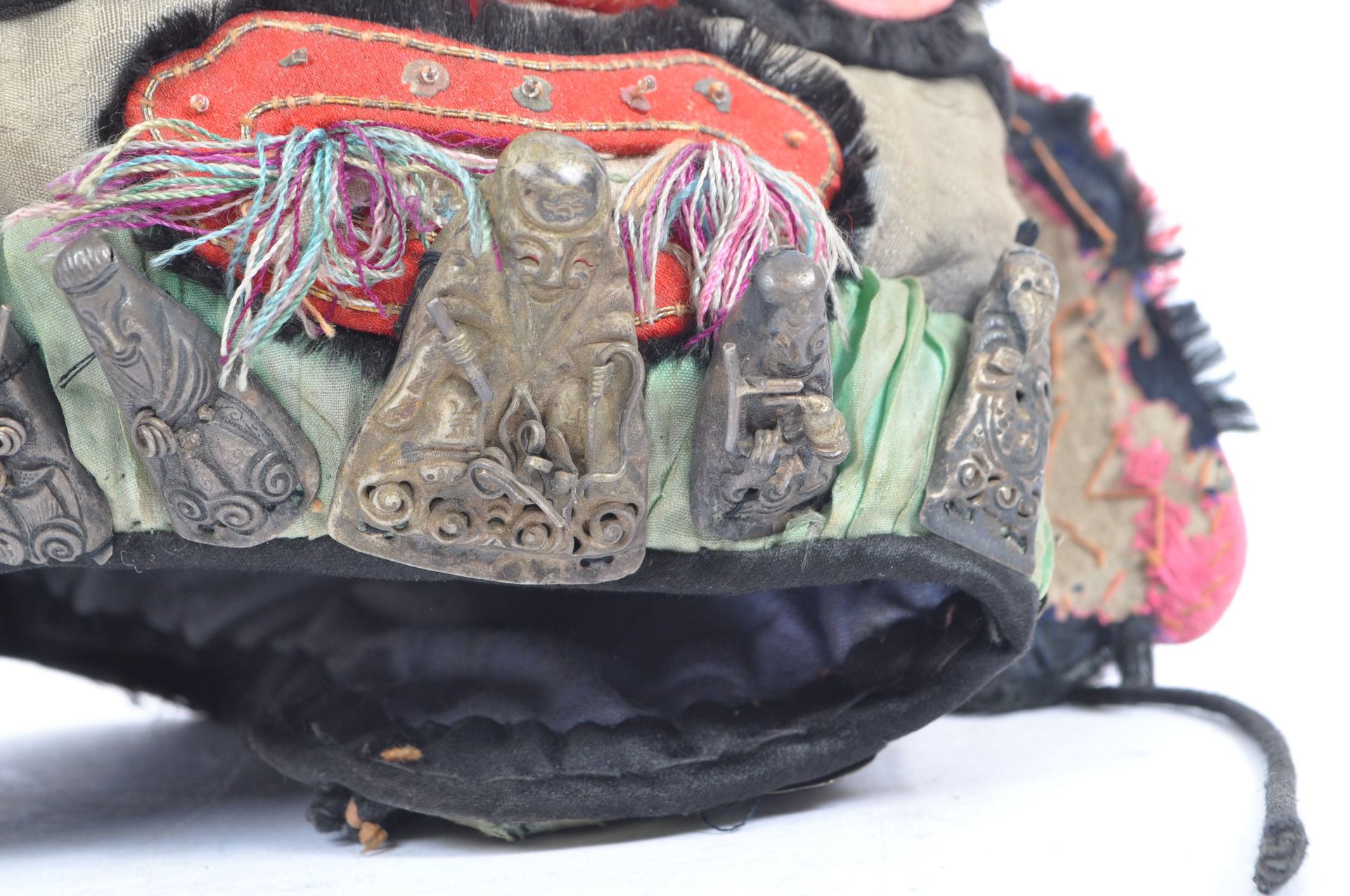 QING DYNASTY SILK EMBROIDERED CHINESE TEXTILE / DEITY HAT - Image 8 of 9