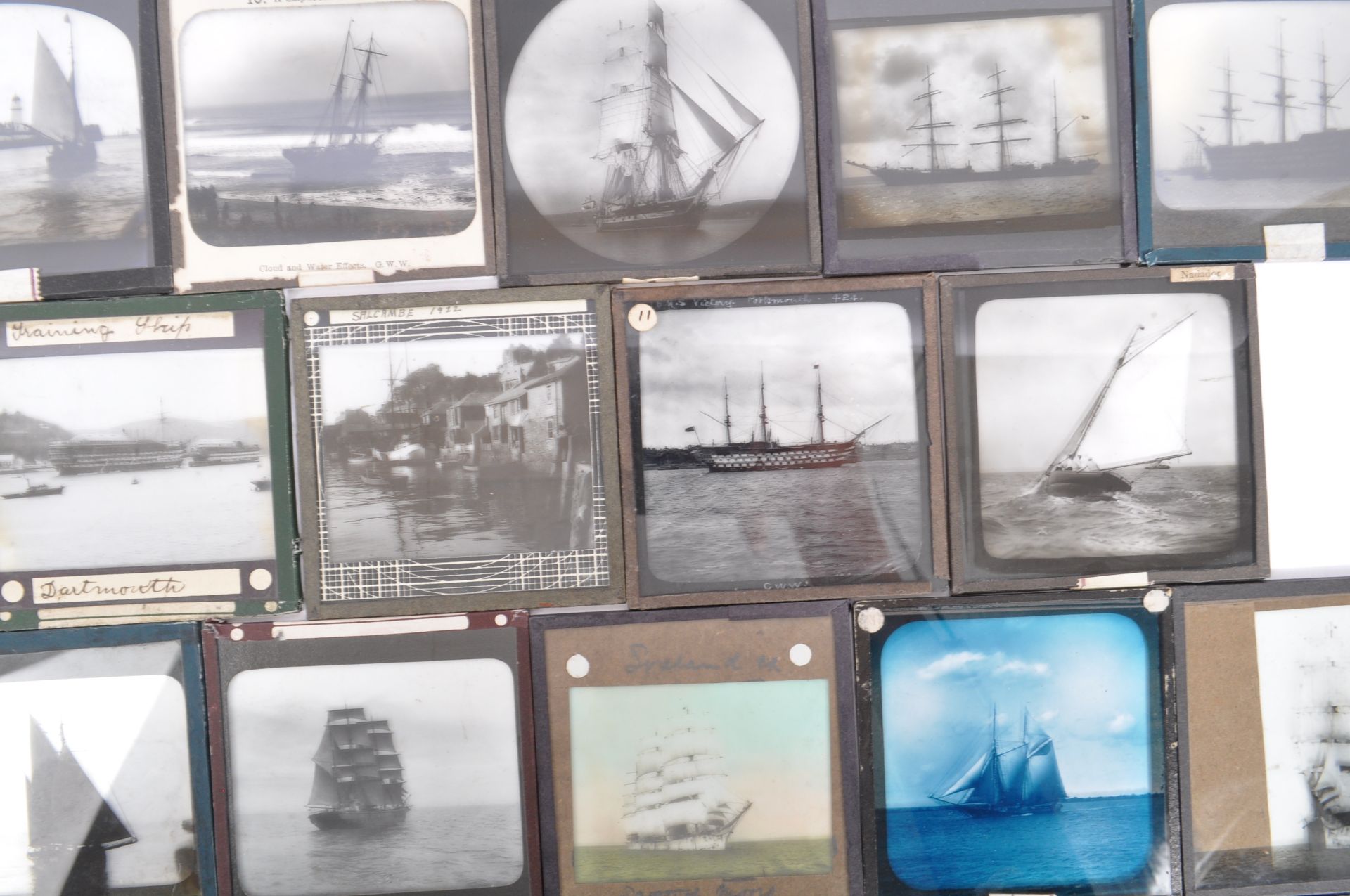 LARGE COLLECTION OF 19TH CENTURY & LATER MAGIC LANTERN SLIDES - Image 4 of 10