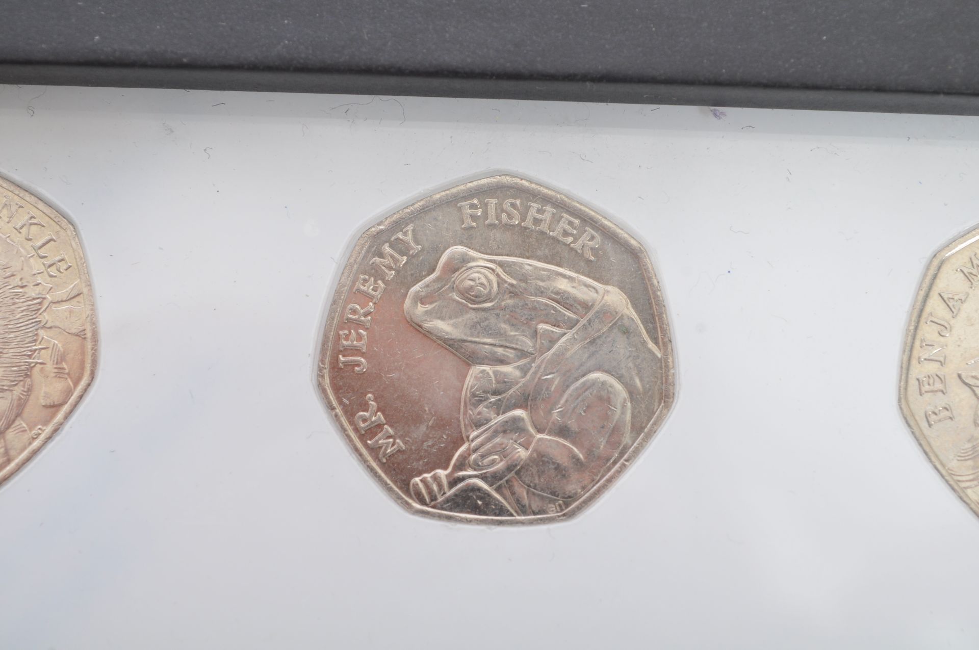 COLLECTION OF 20TH AND 21ST CENTURY 50P COINS - Image 7 of 11