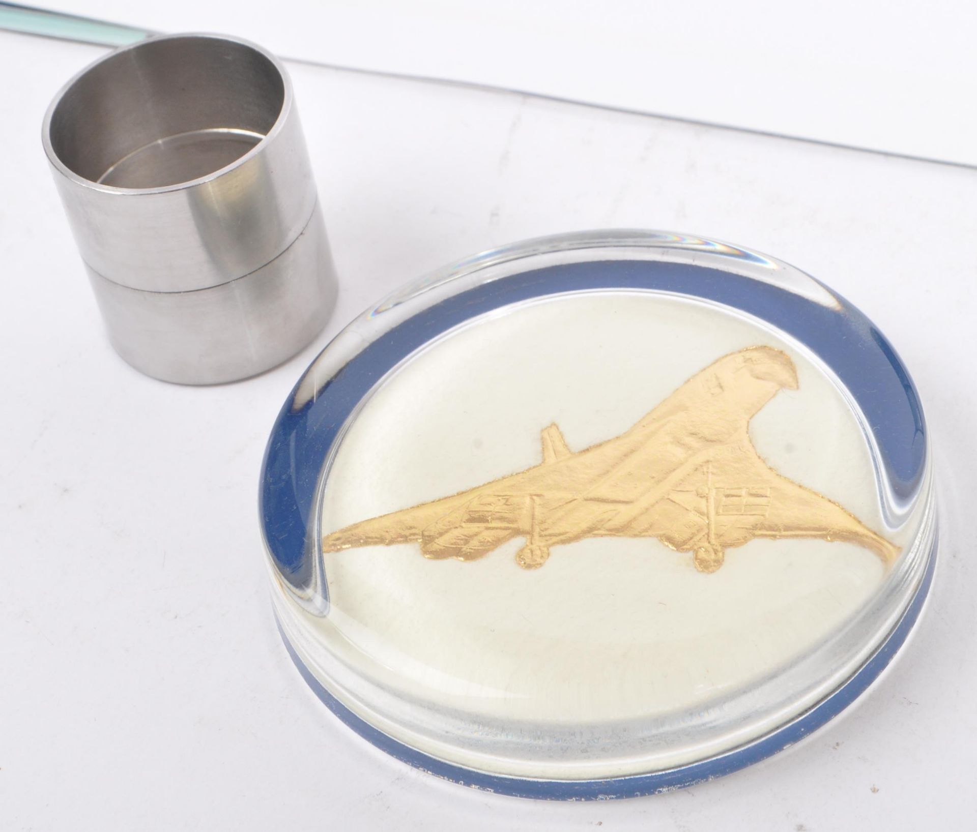 COLLECTION OF 20TH CENTURY CONCORDE COMMEMORATIVE PIECES - Image 6 of 11