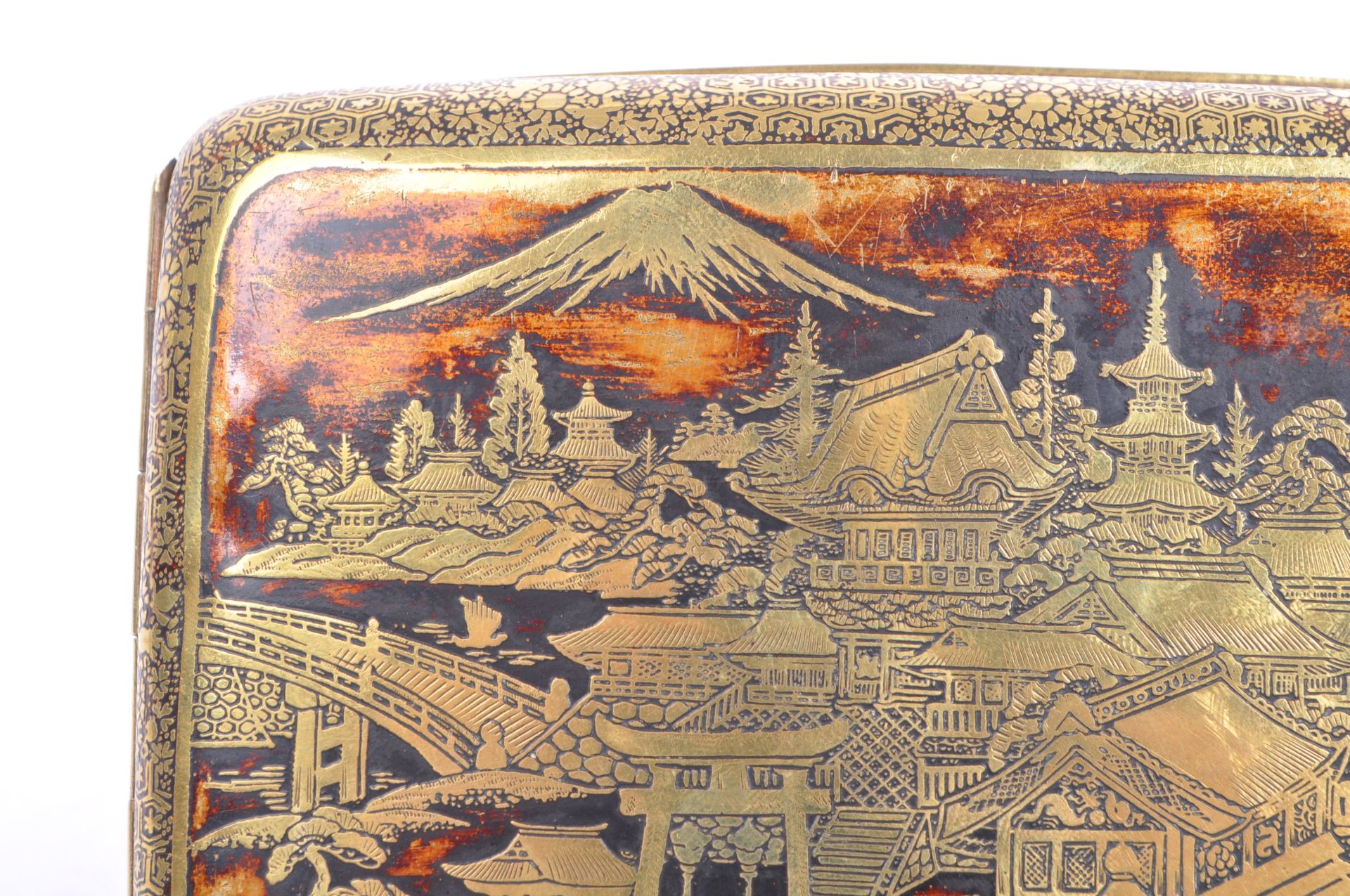 1940S VINTAGE BRASS CHINESE CIGARETTE CASE - Image 7 of 8