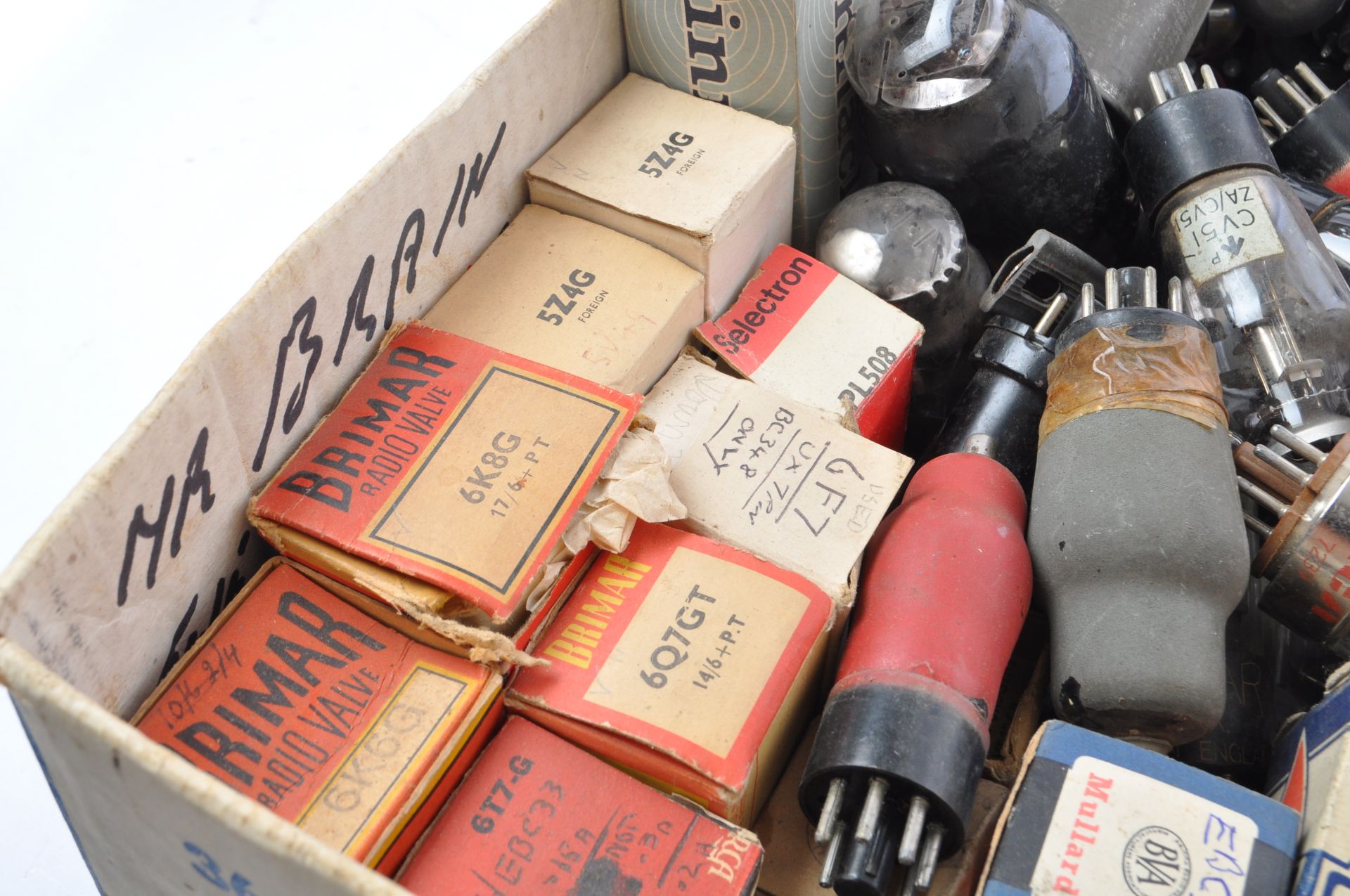 COLLECTION OF 20TH CENTURY RADIO VALVES - Image 5 of 8
