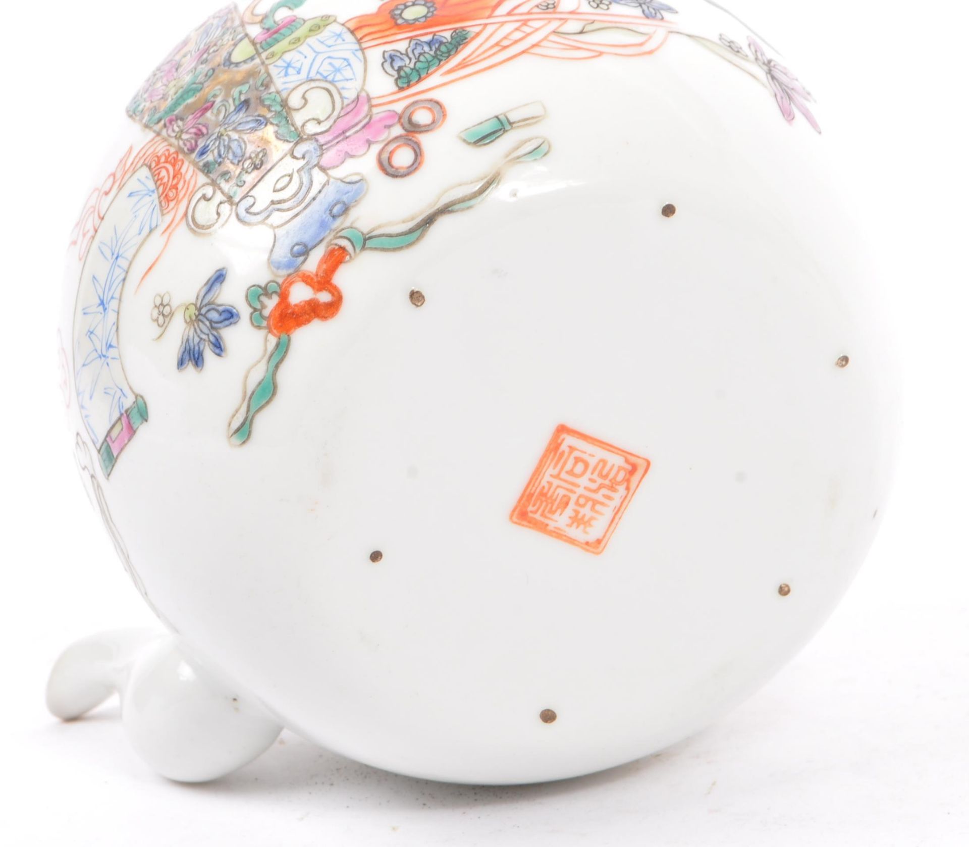 LATE 19TH CENTURY CHINESE PORCELAIN TEAPOT - Bild 9 aus 9