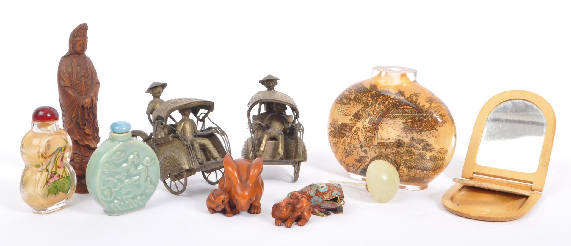 COLLECTION OF 20TH CENTURY CHINESE CURIOS