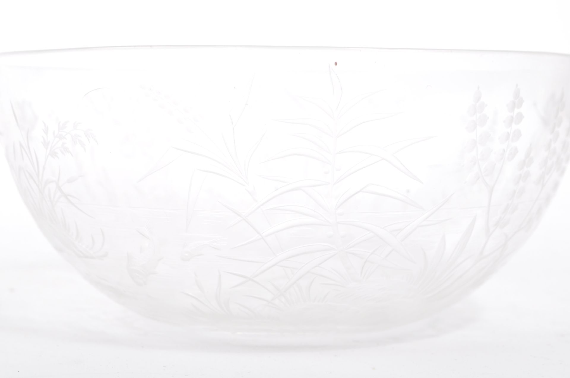 EARLY 20TH CENTURY ETCHED CHINOISERIE GLASS DISH - Image 4 of 6
