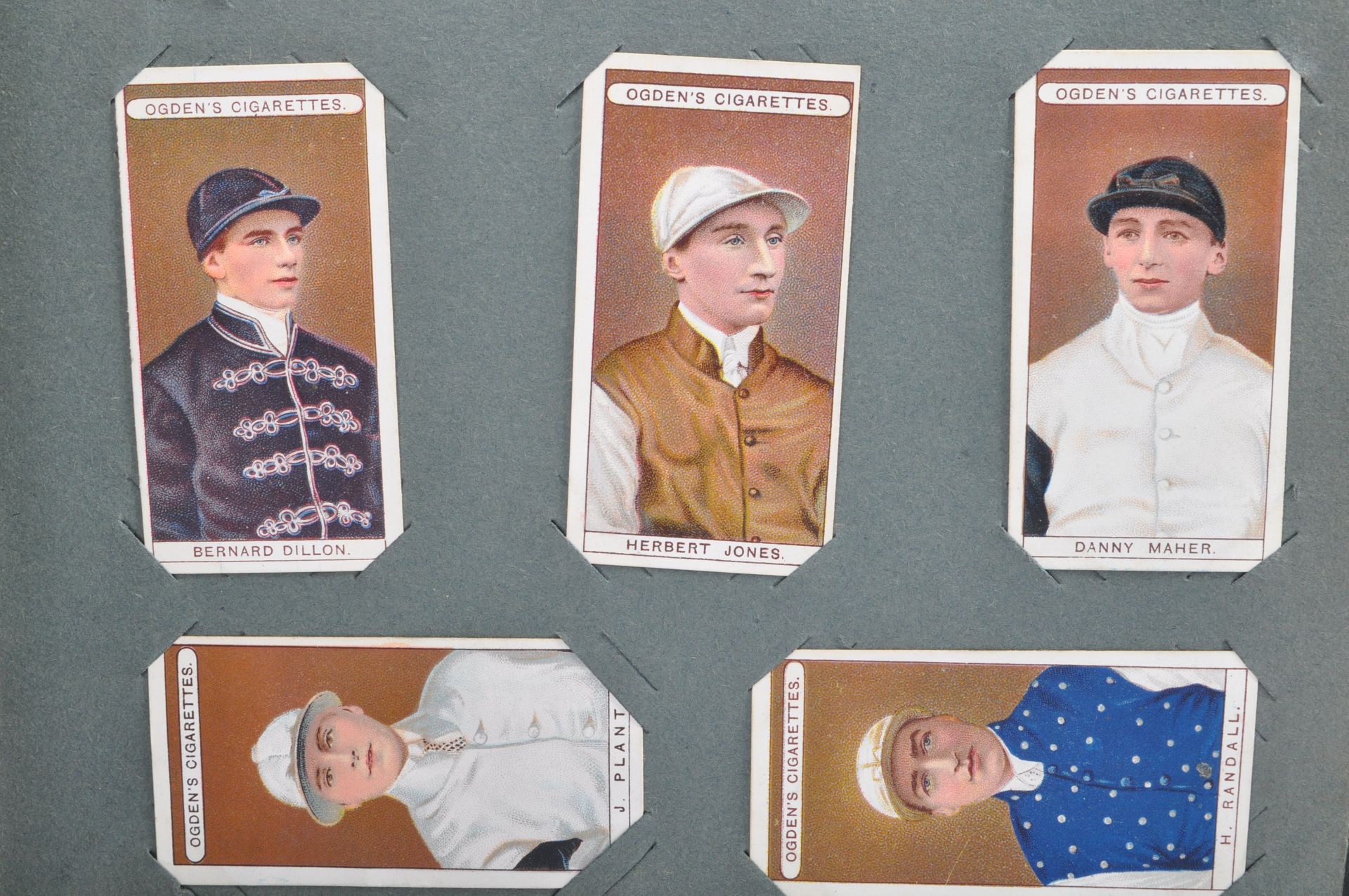 ALBUM OF CIGARETTE CARDS - OGDEN'S - PLAYERS - WILLS - Image 3 of 5