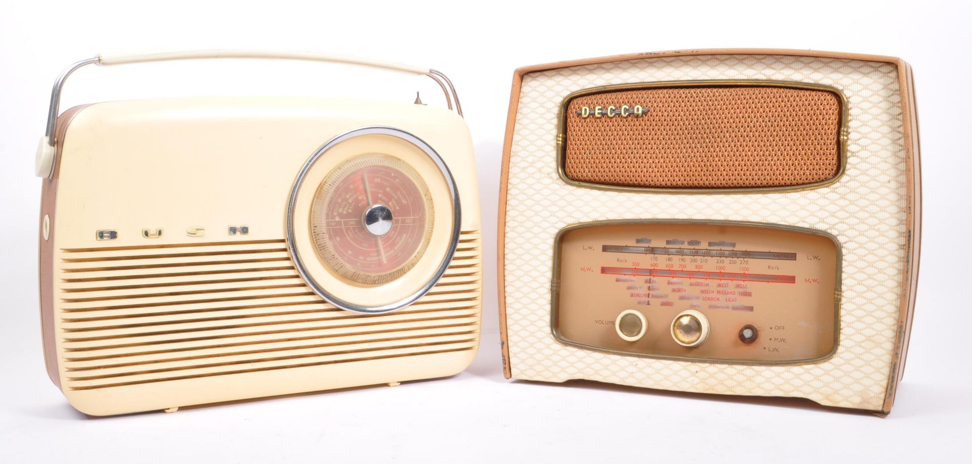 COLLECTION OF FIVE MID 20TH CENTURY TRANSISTOR RADIOS - Image 4 of 7