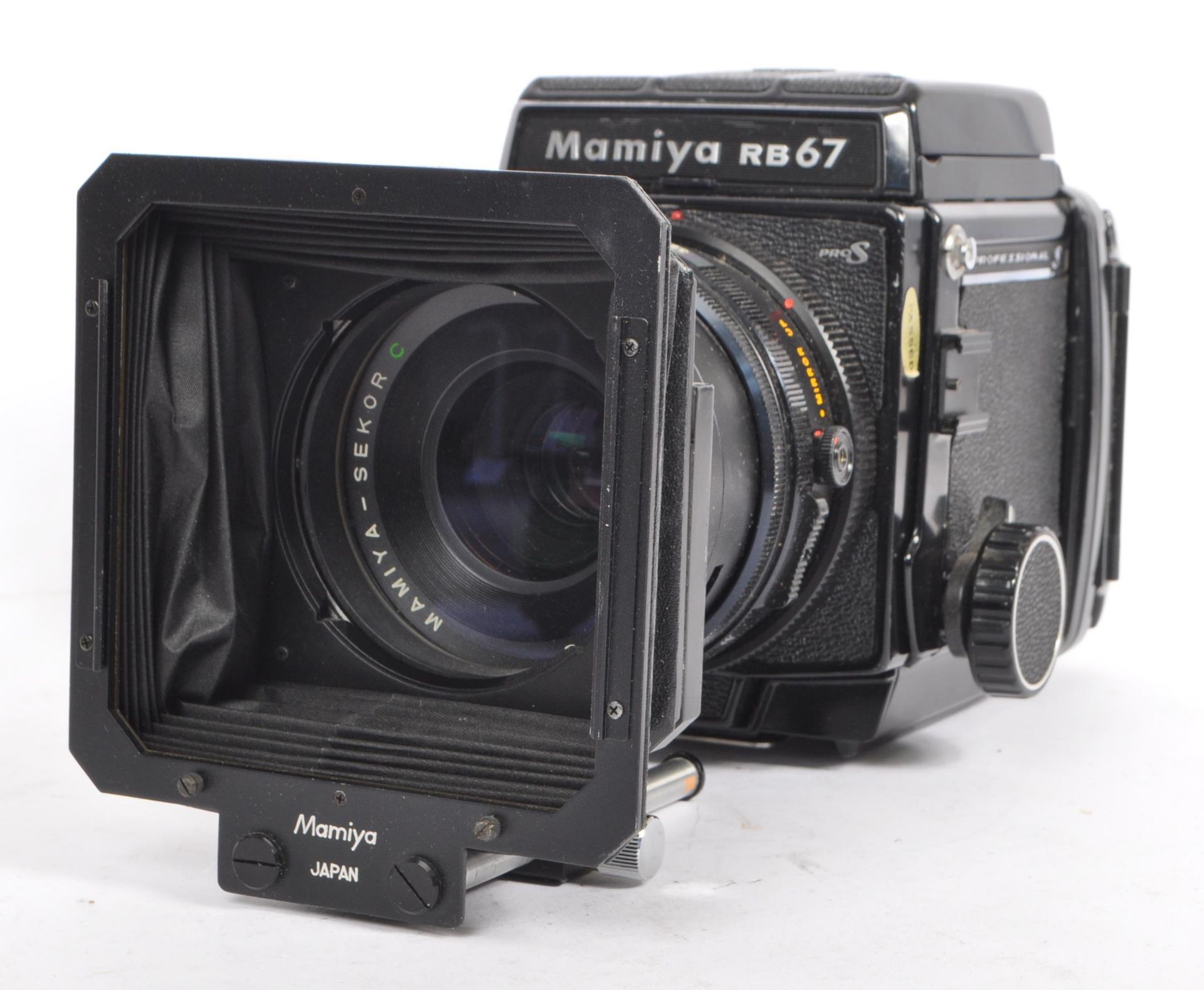 VINTAGE 20TH CENTURY 1970S MAMIYA RB67 MEDIUM FORMAT CAMERA - Image 2 of 8