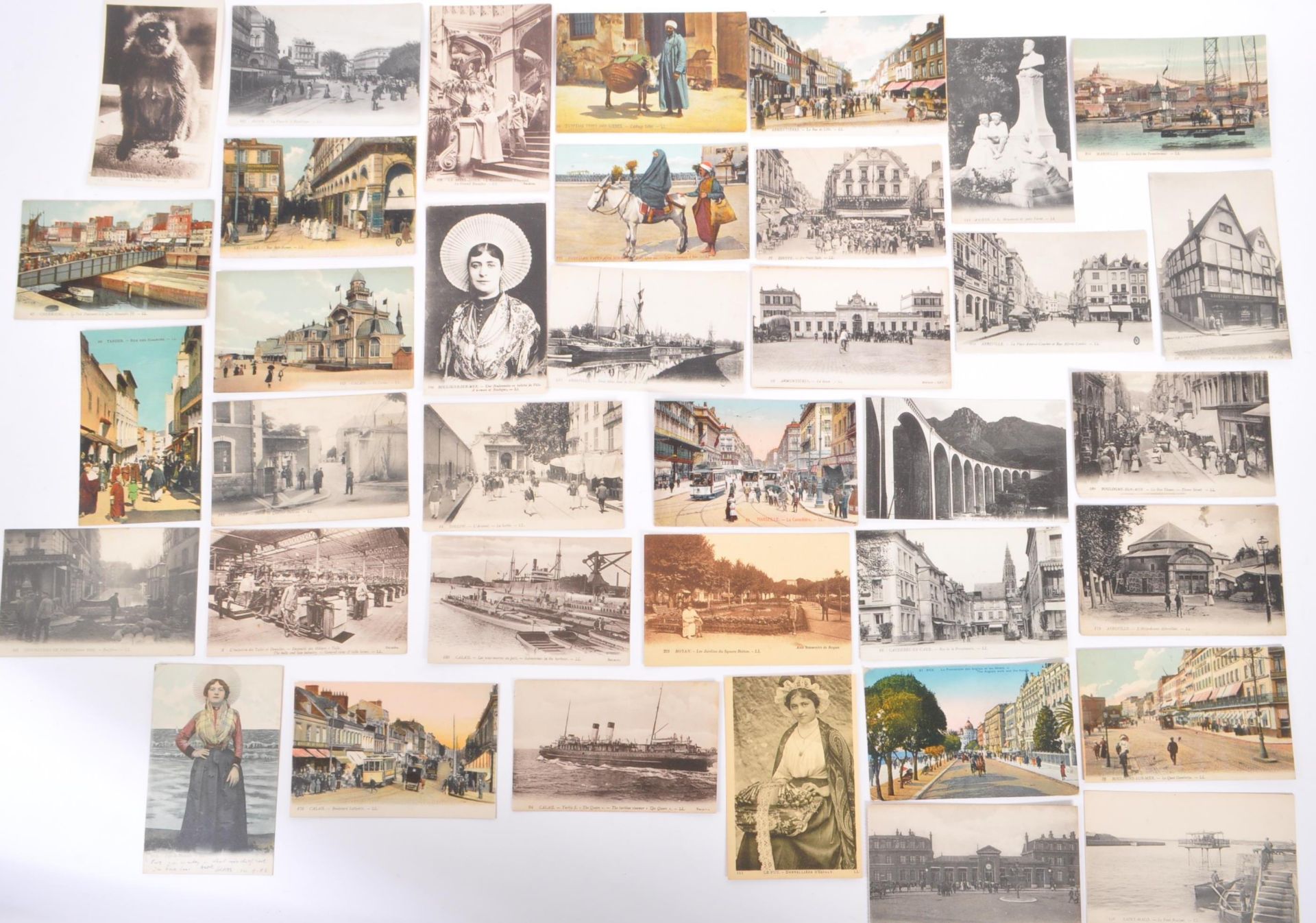 EARLY 20TH CENTURY 1930S POSTCARD COLLECTION BY LEON & LEVY - Image 9 of 18