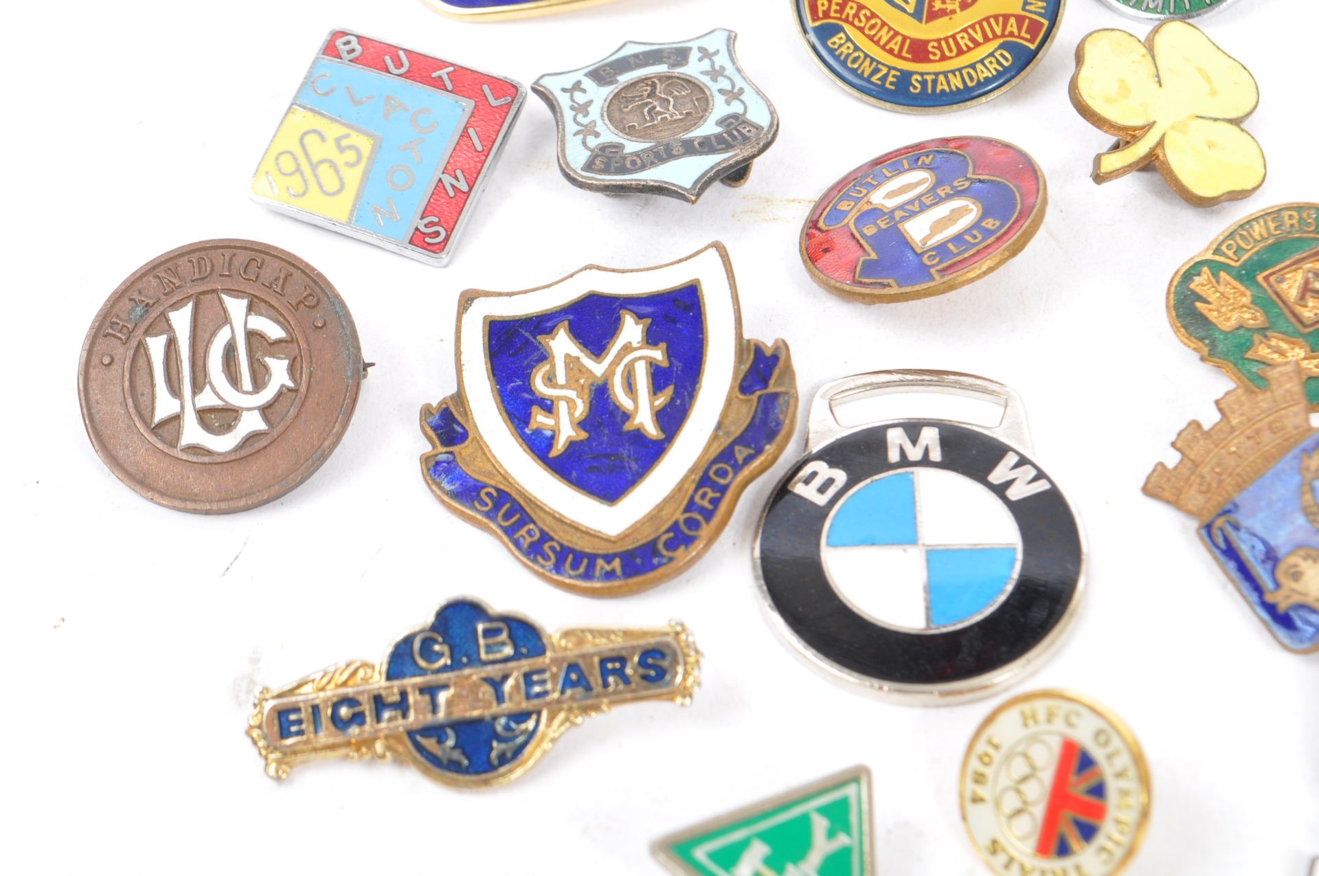 COLLECTION OF VINTAGE 20TH CENTURY ENAMELLED BADGES - Image 3 of 10