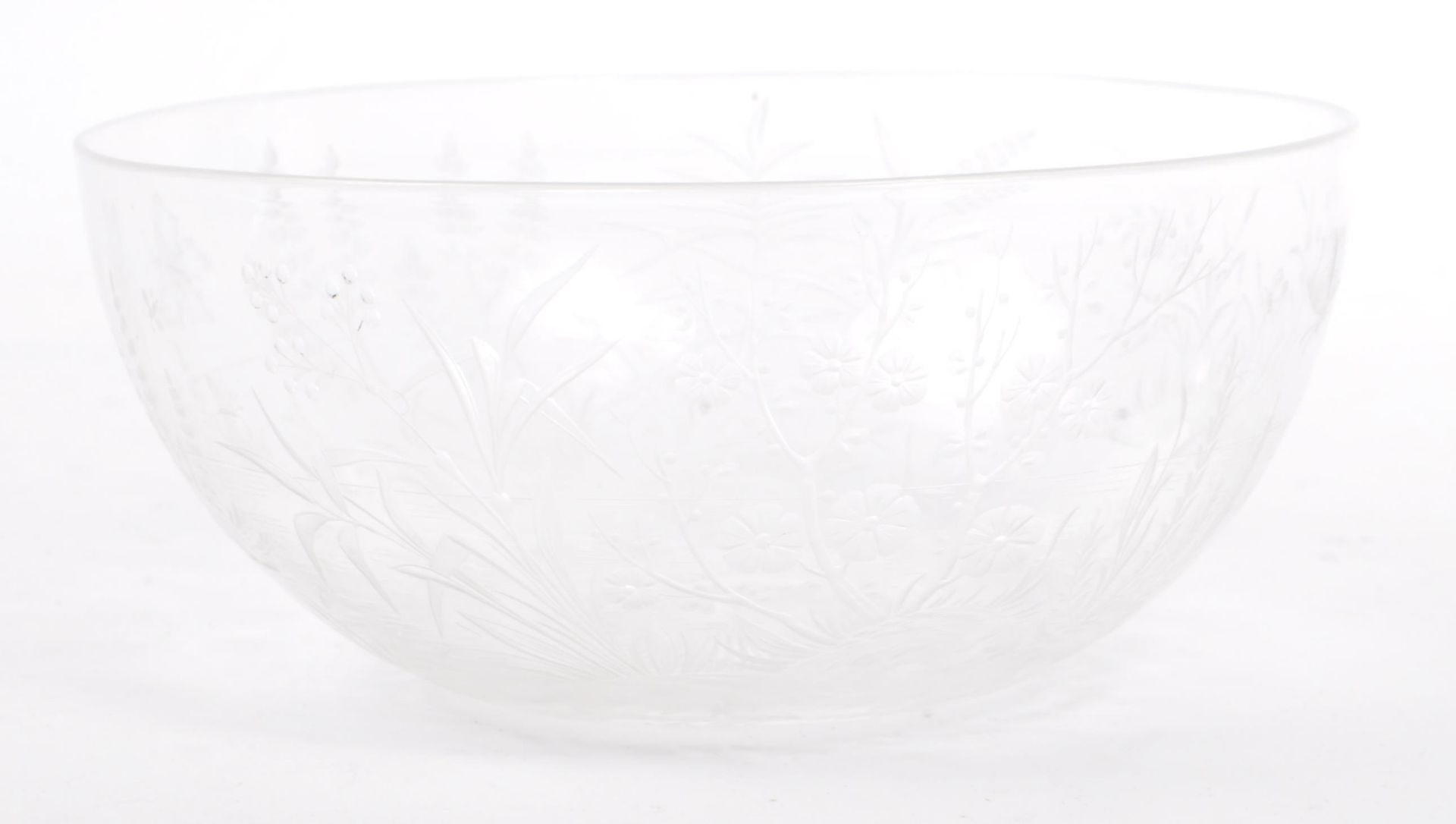 EARLY 20TH CENTURY ETCHED CHINOISERIE GLASS DISH