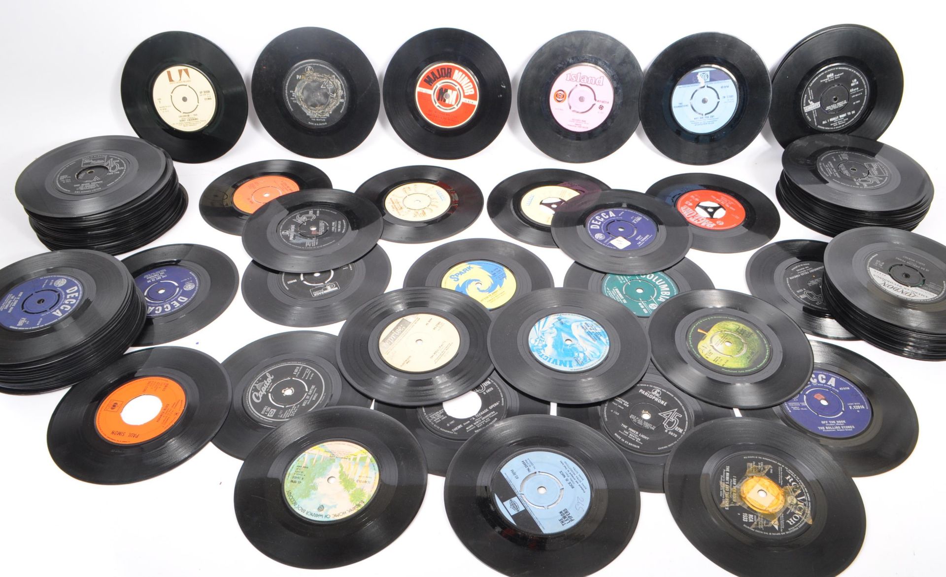 COLLECTION OF LATER 20TH CENTURY 45 RPM VINYL SINGLE RECORDS