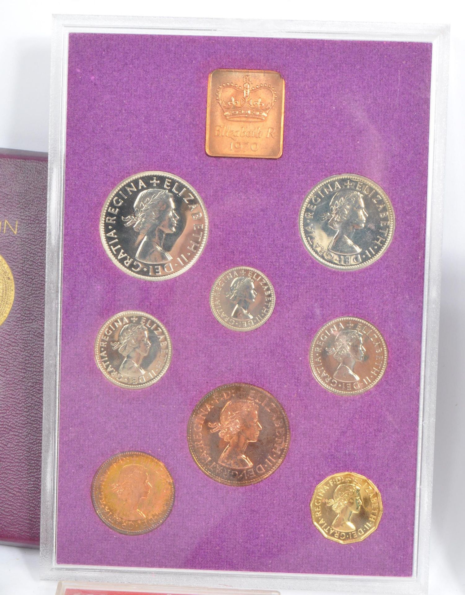 COLLECTION OF ROYAL FAMILY COMMEMORATIVE COIN PACKS - Image 4 of 9