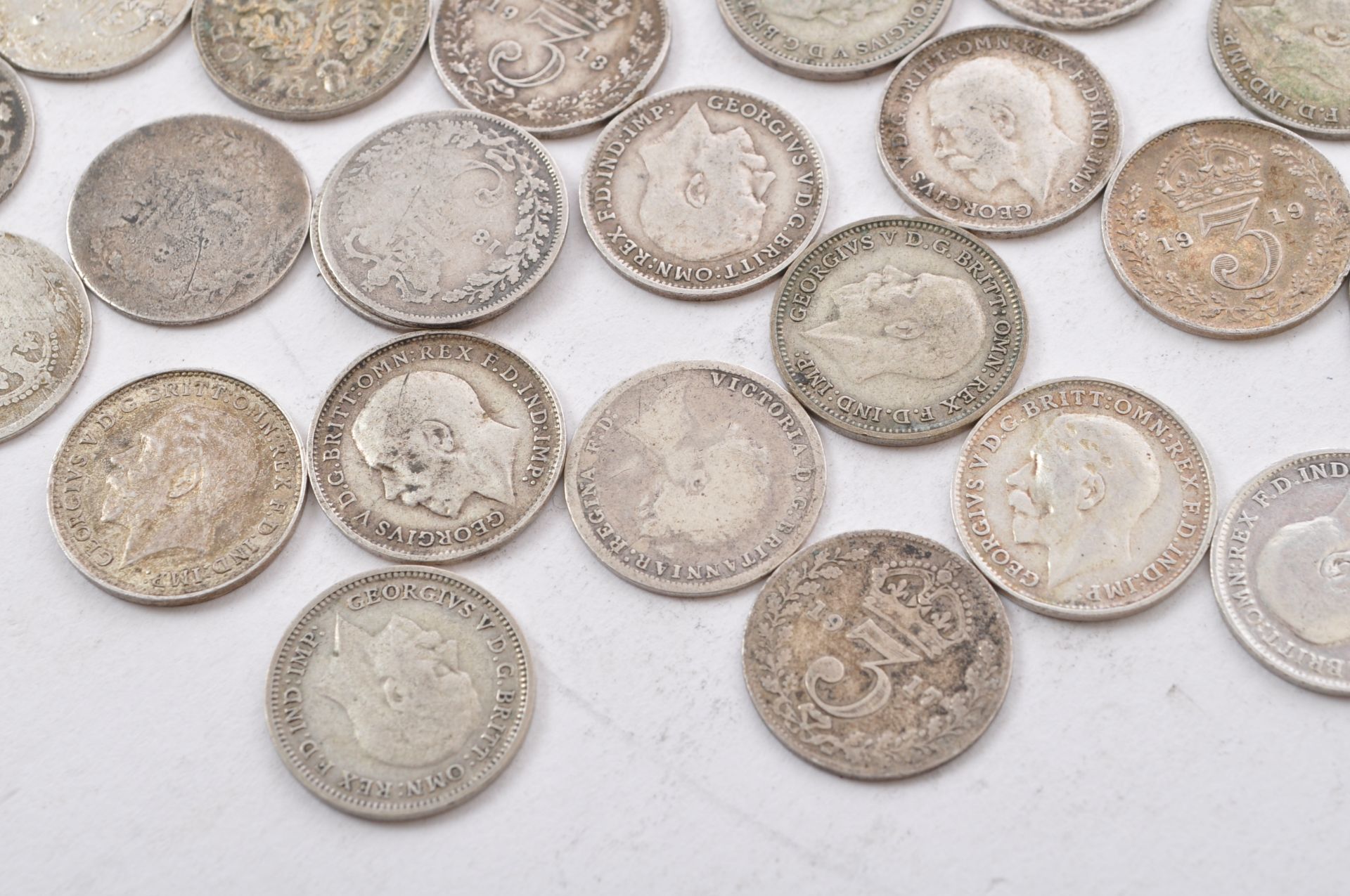 COLLECTION OF 19TH AND 20TH CENTURY SILVER THREE PENCE COINS - Image 2 of 9