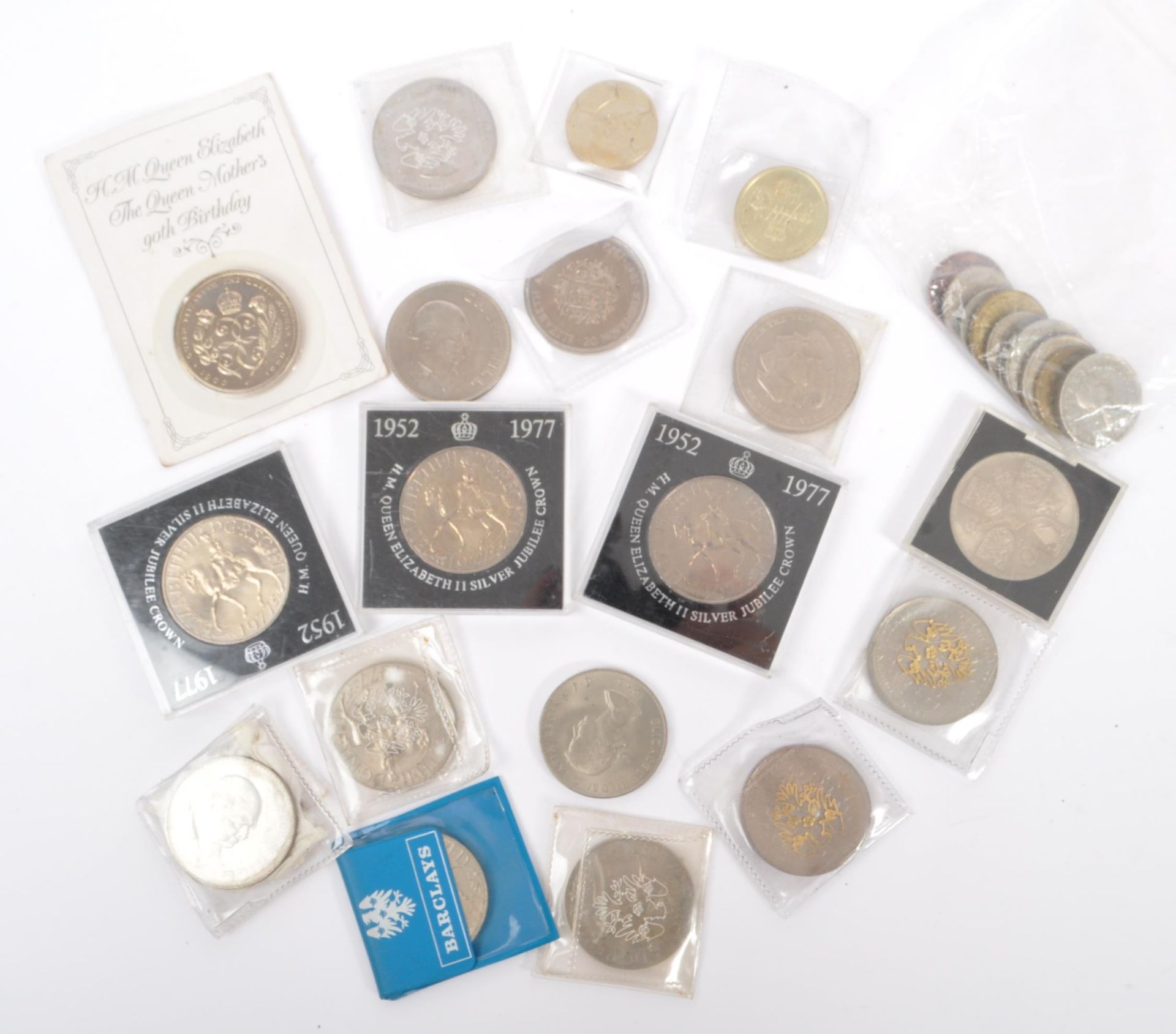 COLLECTION OF LATE 20TH CENTURY UK CROWNS AND COINS
