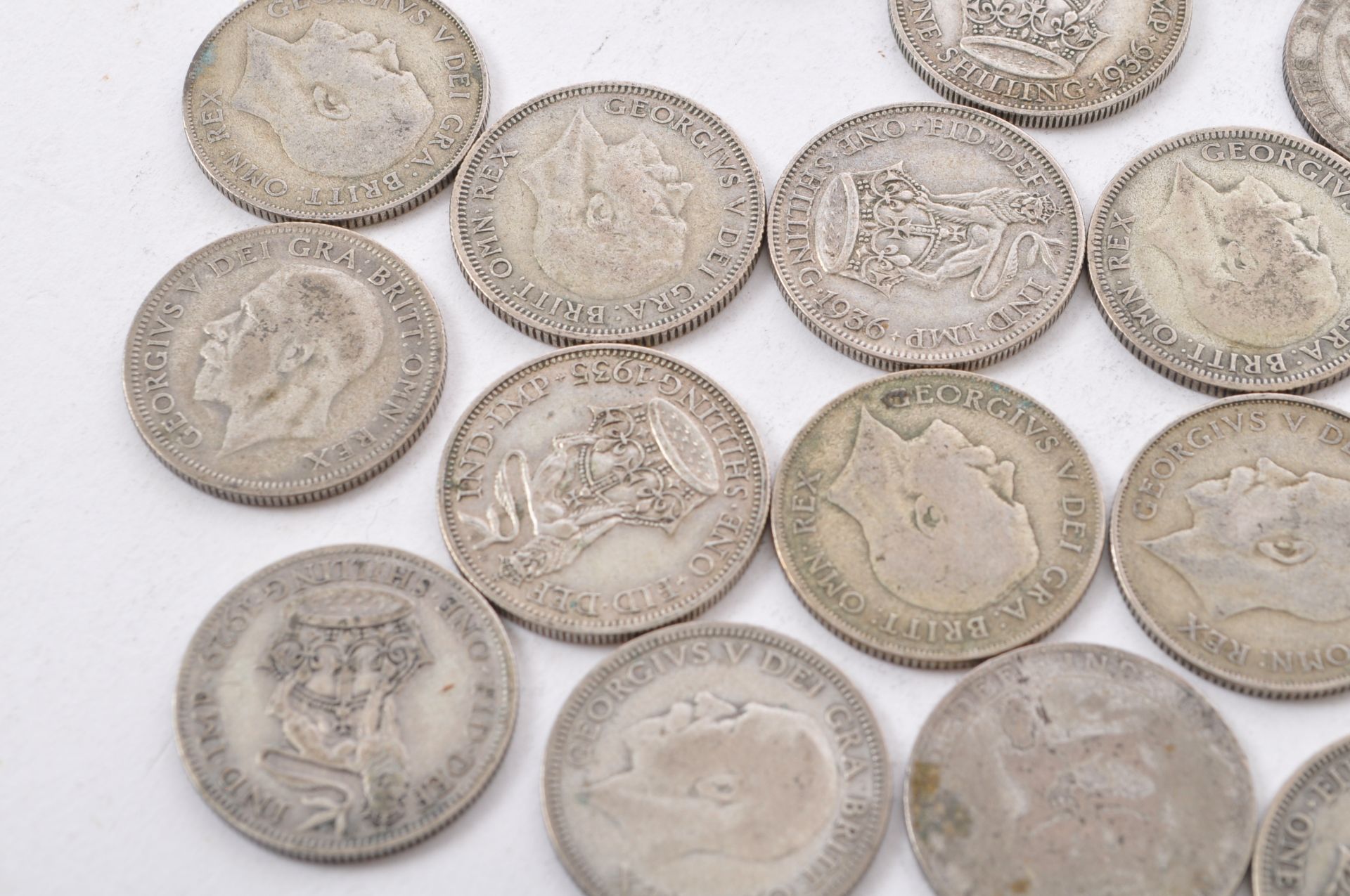 THIRTY PRE 1947 .500 SILVER GEORGE V SHILLINGS - Image 3 of 7