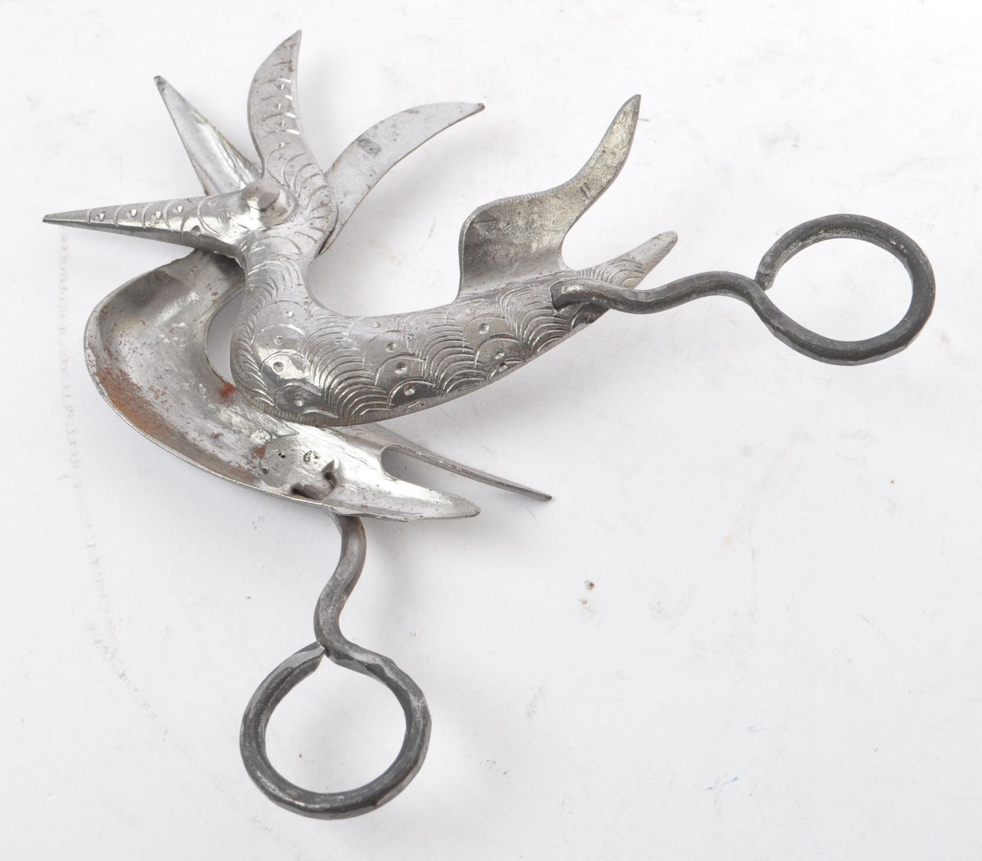 EARLY 20TH CENTURY SILVER PLATED PIN CUSHION & WICK TRIMMERS - Image 6 of 8