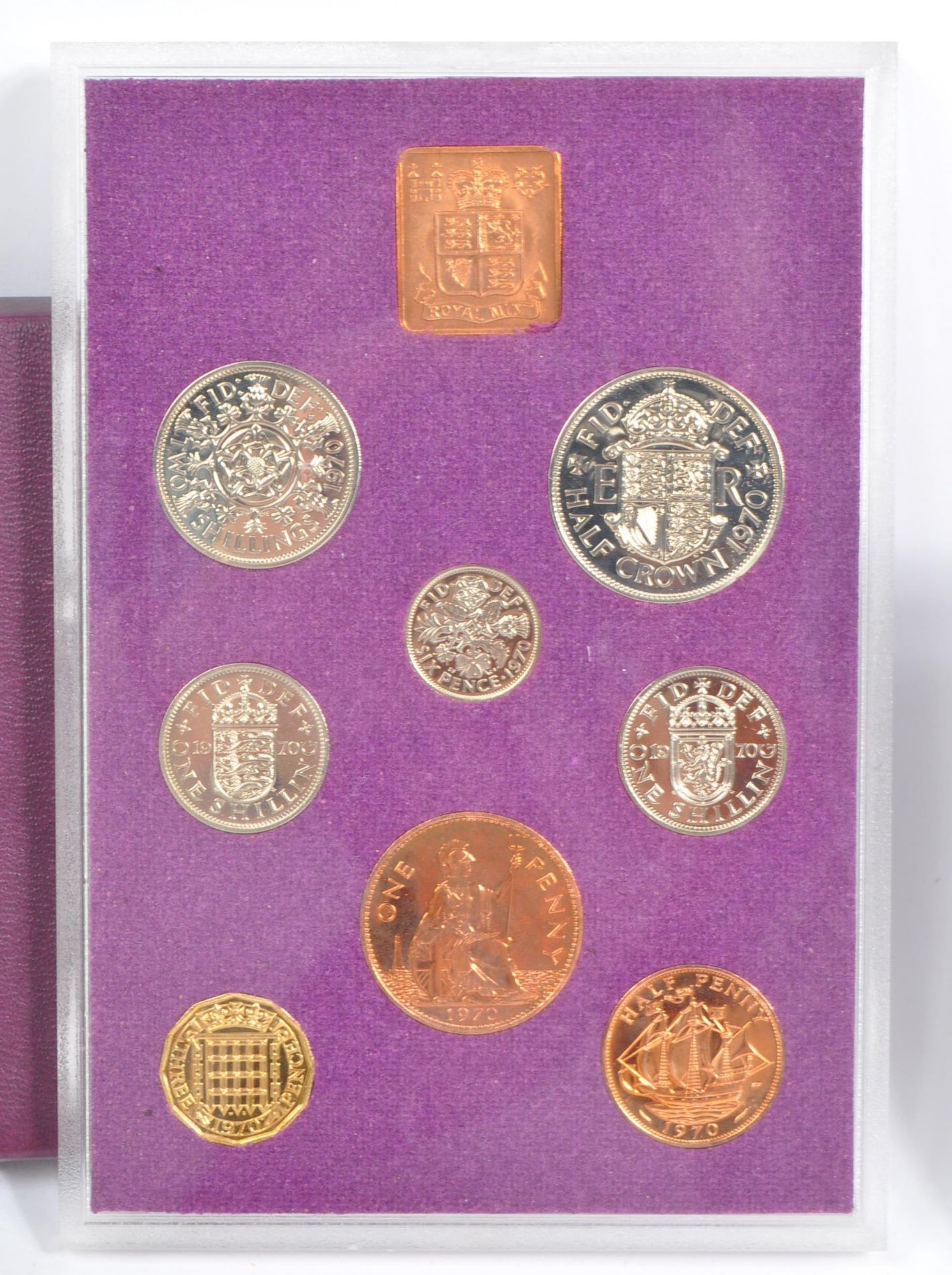 COLLECTION OF ROYAL FAMILY COMMEMORATIVE COIN PACKS - Image 3 of 9
