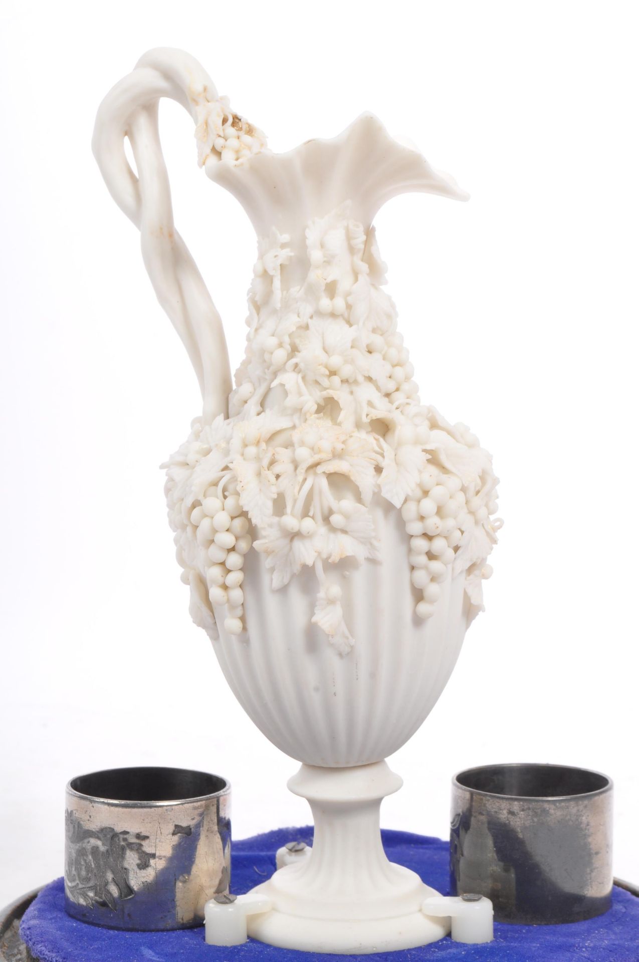 19TH CENTURY VICTORIAN GLASS DOMED WHITE BISQUE EWER VASE - Image 5 of 8