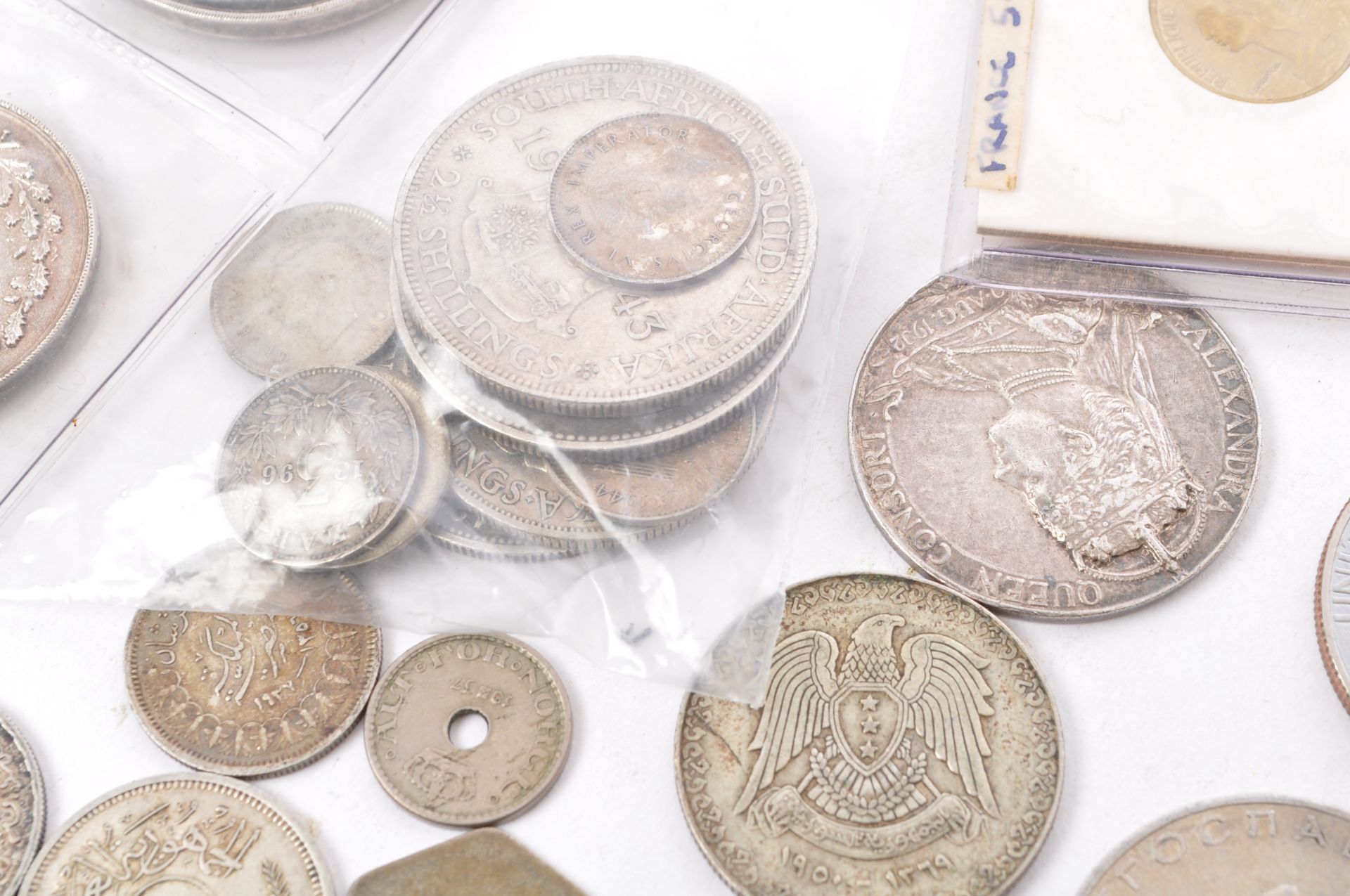 COLLECTION OF 20TH CENTURY FOREIGN COINS - Image 6 of 12