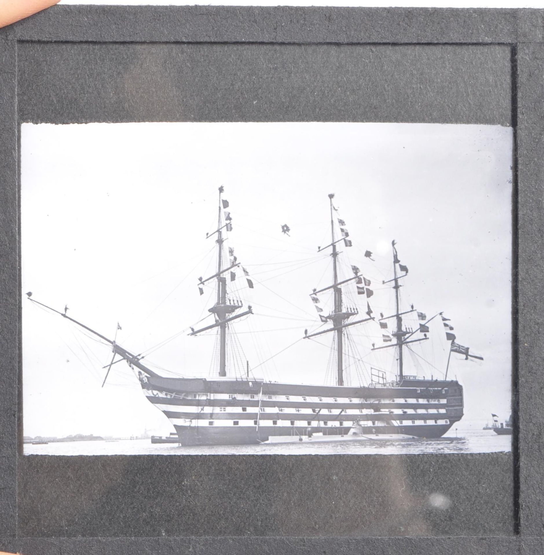 LARGE COLLECTION OF 19TH CENTURY & LATER MAGIC LANTERN SLIDES - Image 7 of 10