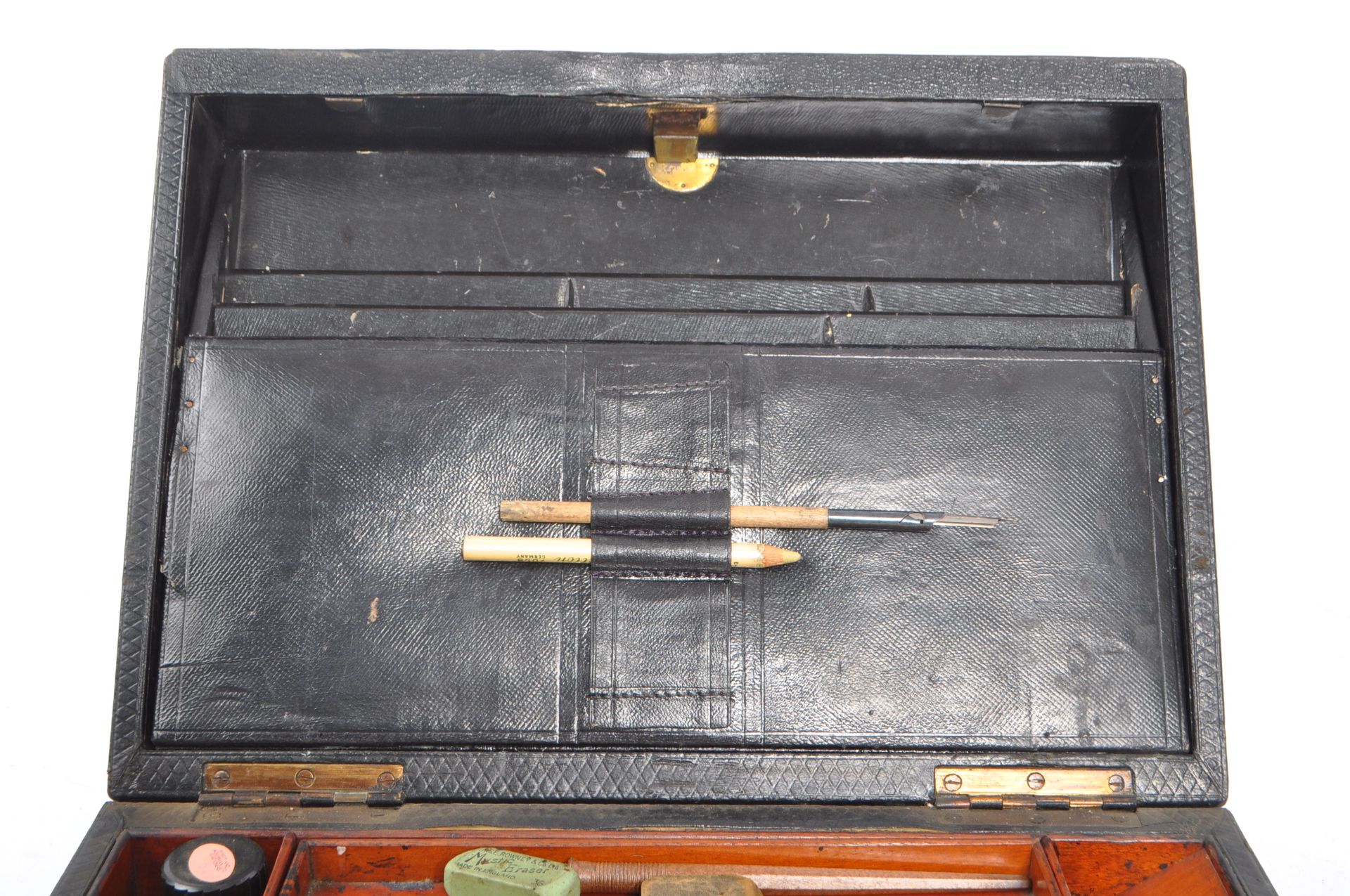 EARLY 20TH CENTURY LEATHER WRITING SLOPE / DESK TIDY - Image 2 of 9