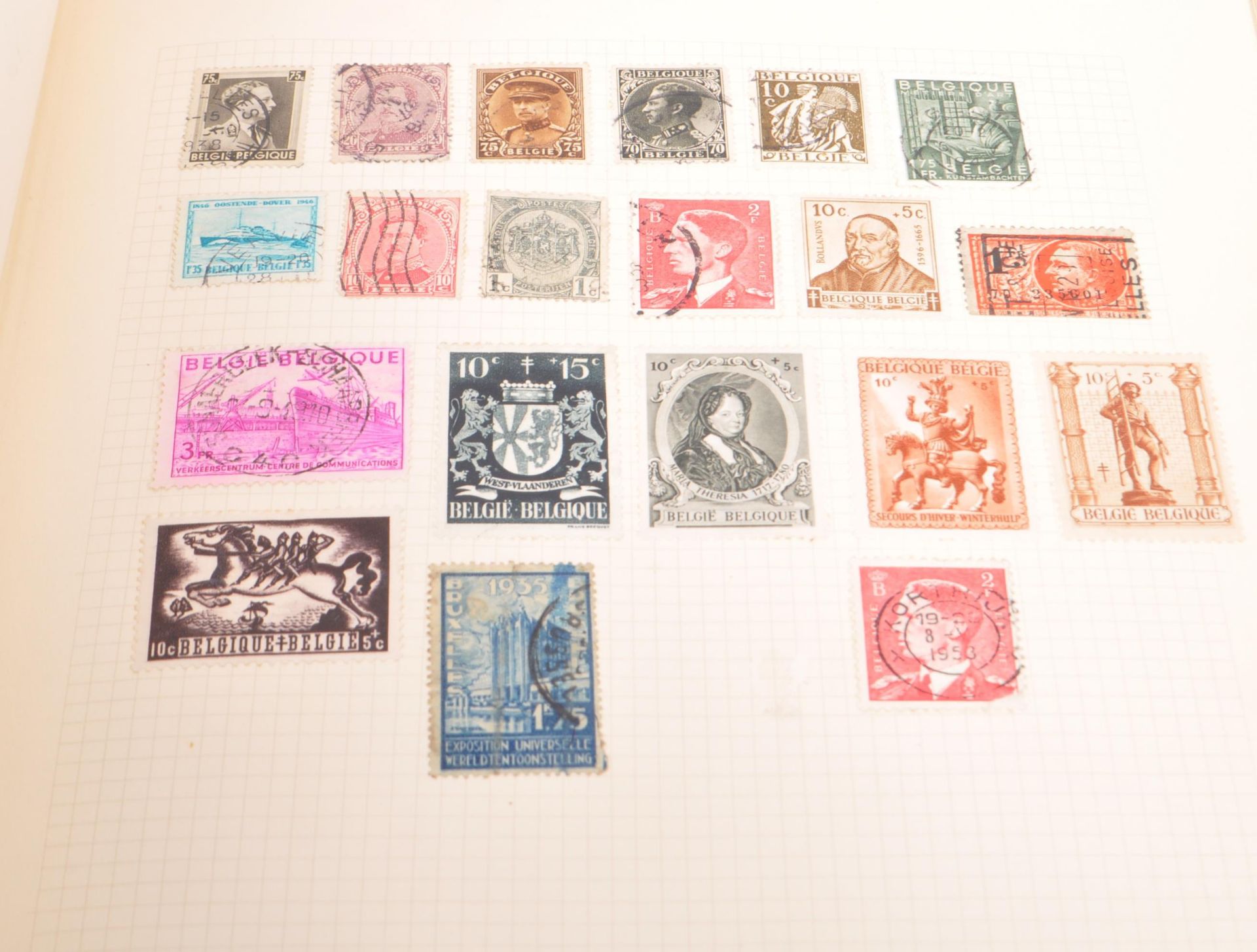 LARGE COLLECTION OF 19TH AND 20TH CENTURY STAMPS - Image 4 of 9