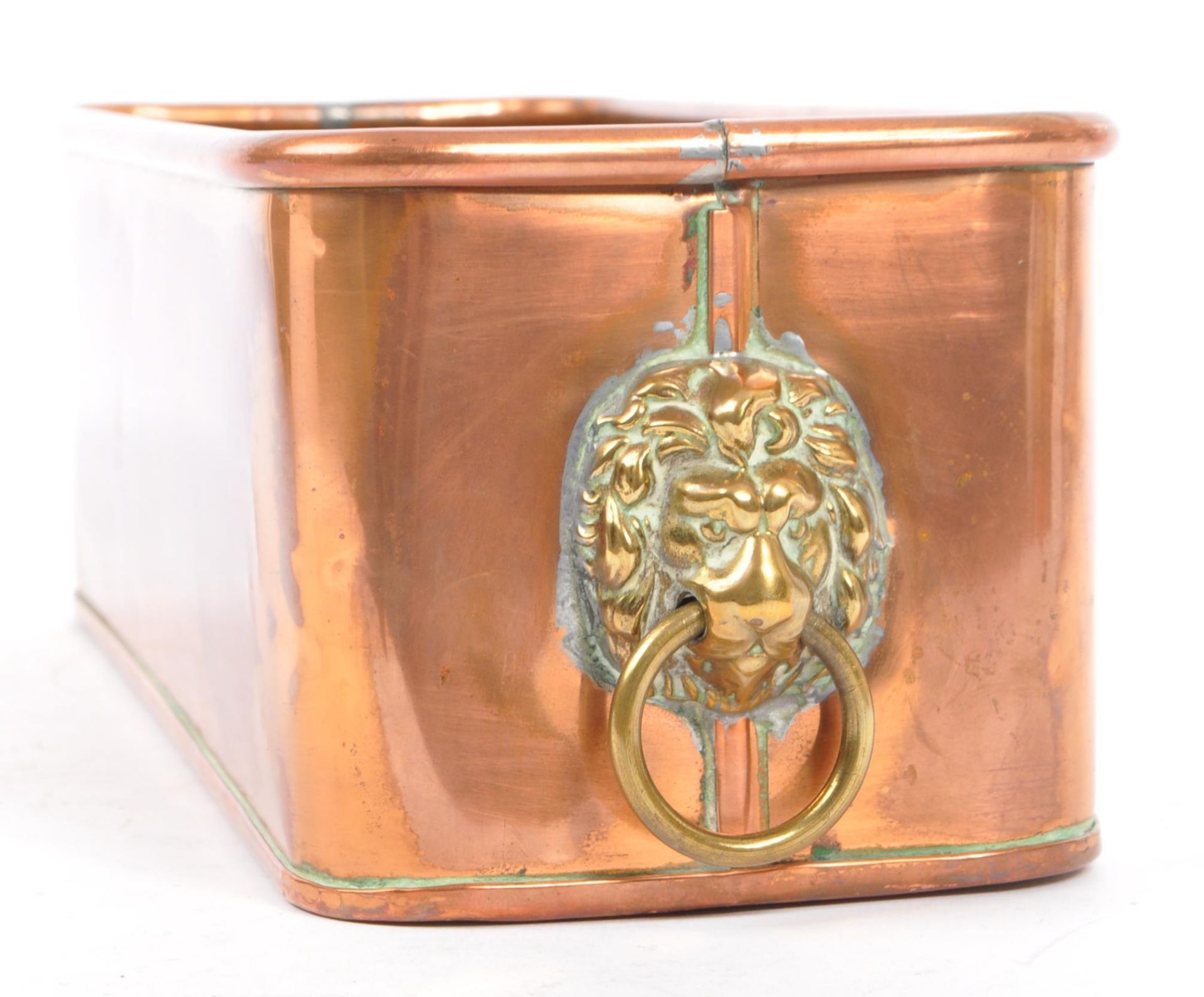 19TH CENTURY COPPER LIONS HEAD PLANTER - Bild 3 aus 6