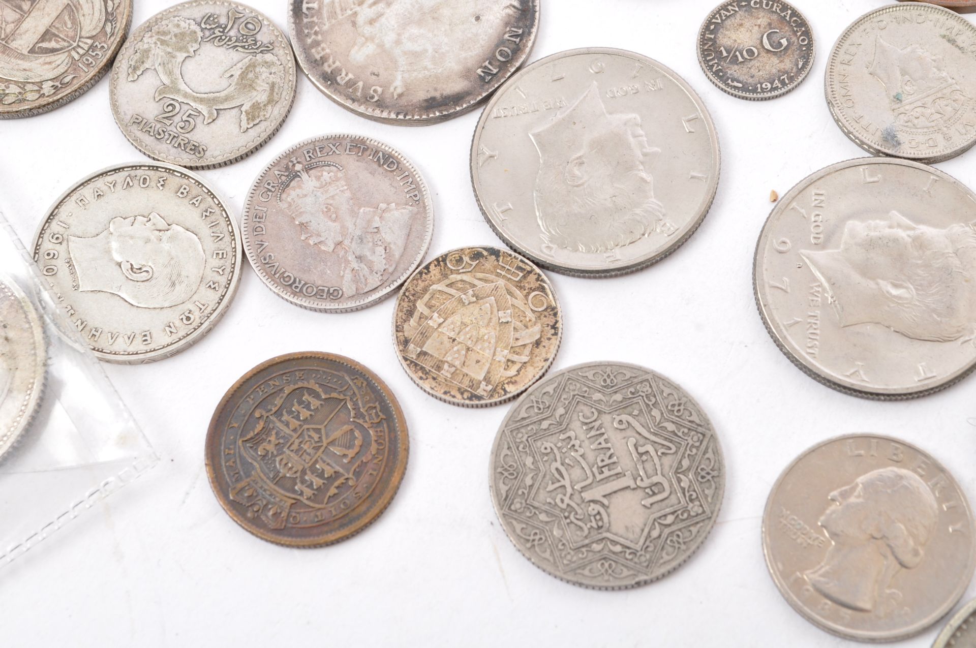 COLLECTION OF 20TH CENTURY FOREIGN COINS - Image 3 of 12