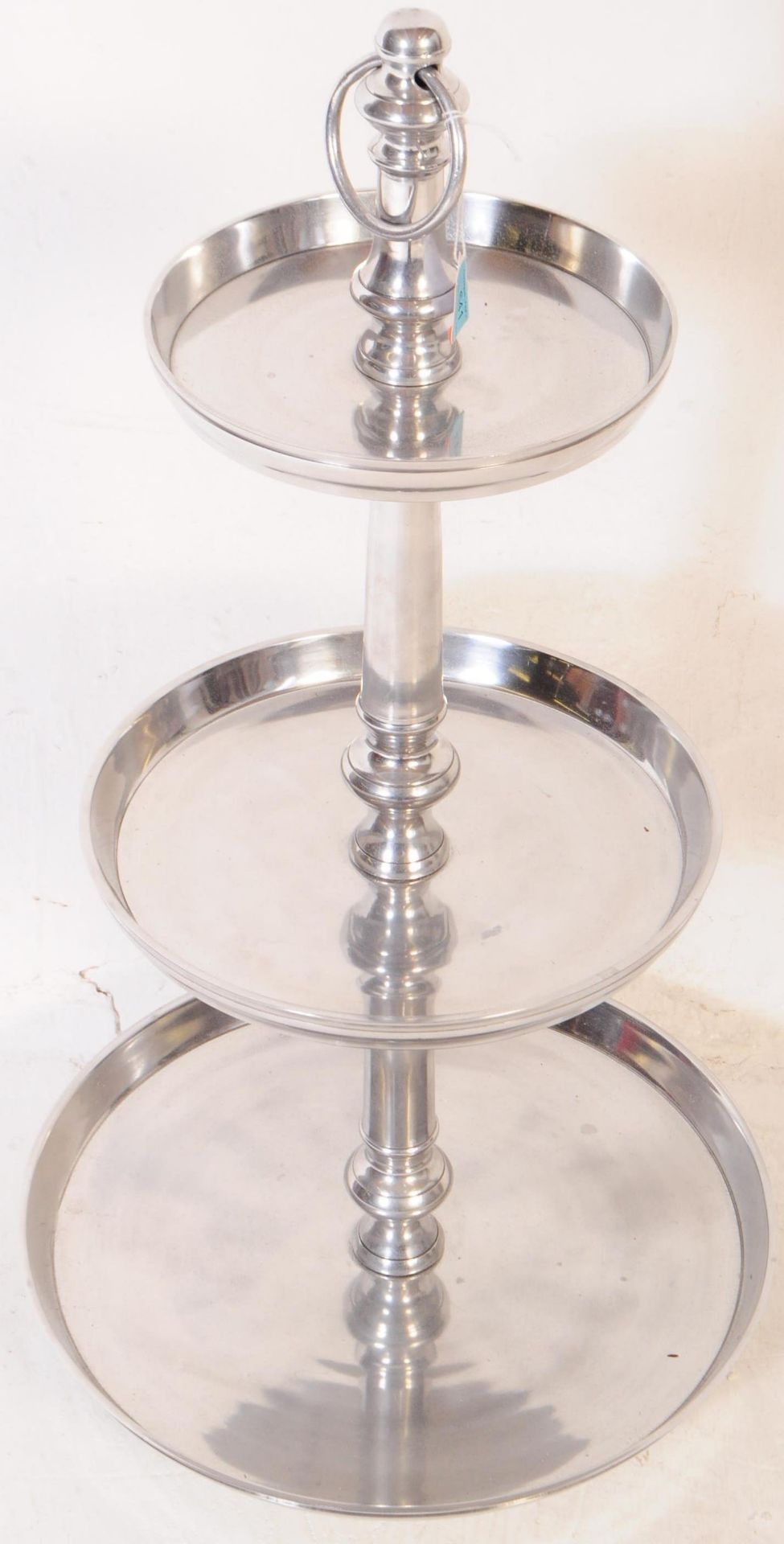 LARGE CONTEMPORARY THREE TIER CAKE STAND - Image 2 of 5