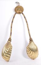 MID CENTURY GOLD METAL SCALLOP TWIN ARM LIGHT