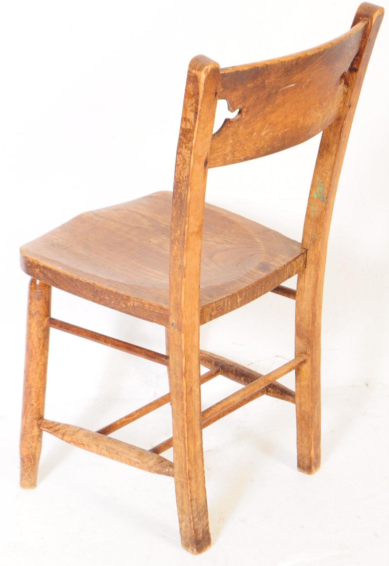 SET OF SIX EARLY 20TH CENTURY OAK CHURCH CHAIRS - Image 5 of 5