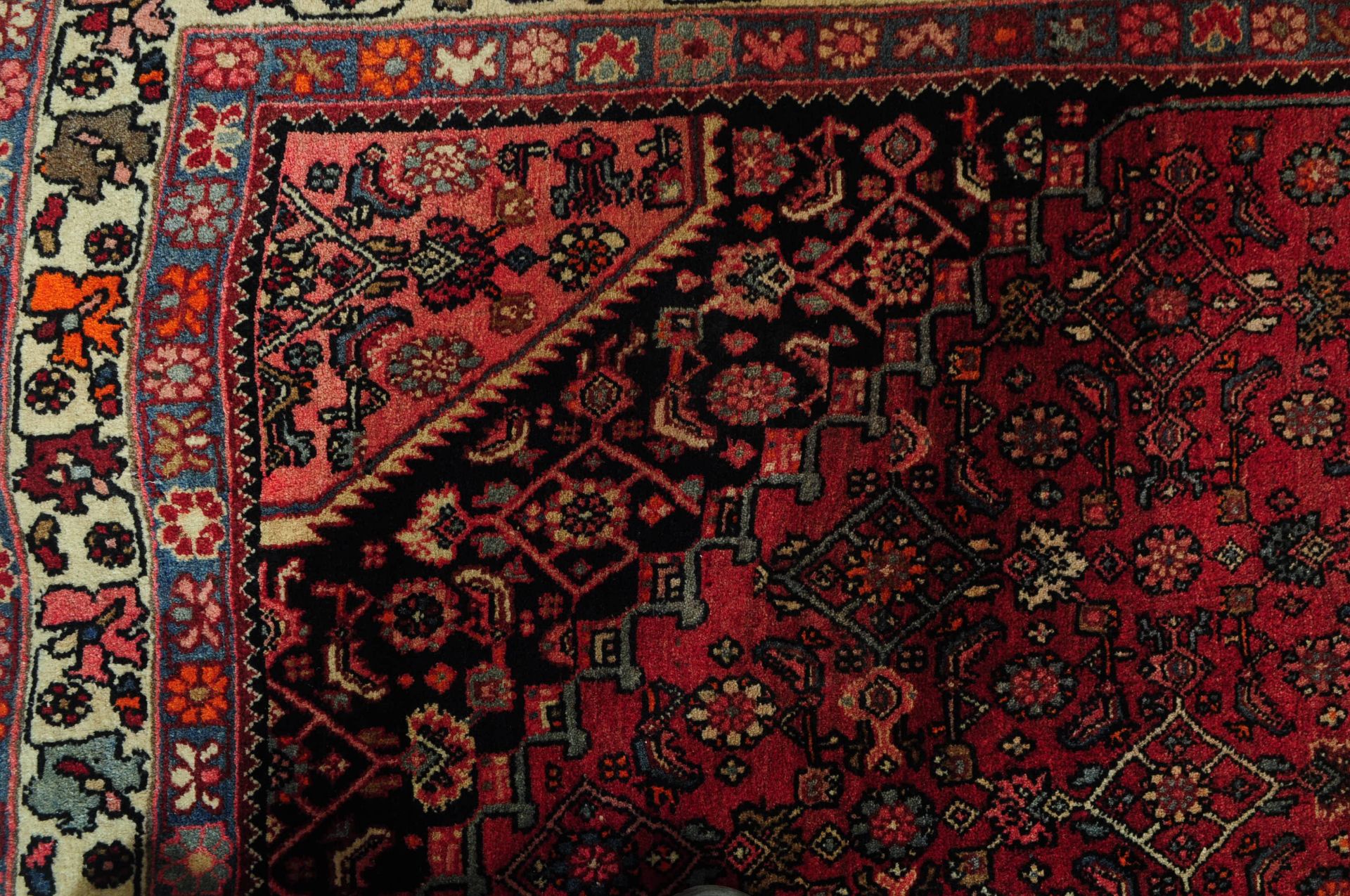 20TH CENTURY WEST PERSIAN KURDISH BIDJAR RUG - Image 3 of 4