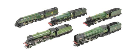 MODEL RAILWAY - COLLECTION OF OO GAUGE LOCOMOTIVES