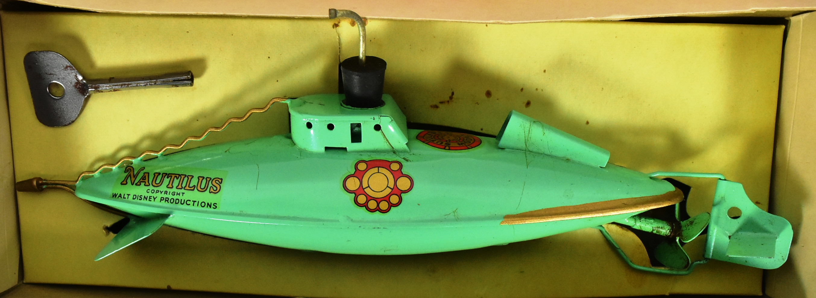 SUTCLIFFE NAUTILUS TINPLATE CLOCKWORK SUBMARINE - Image 2 of 5