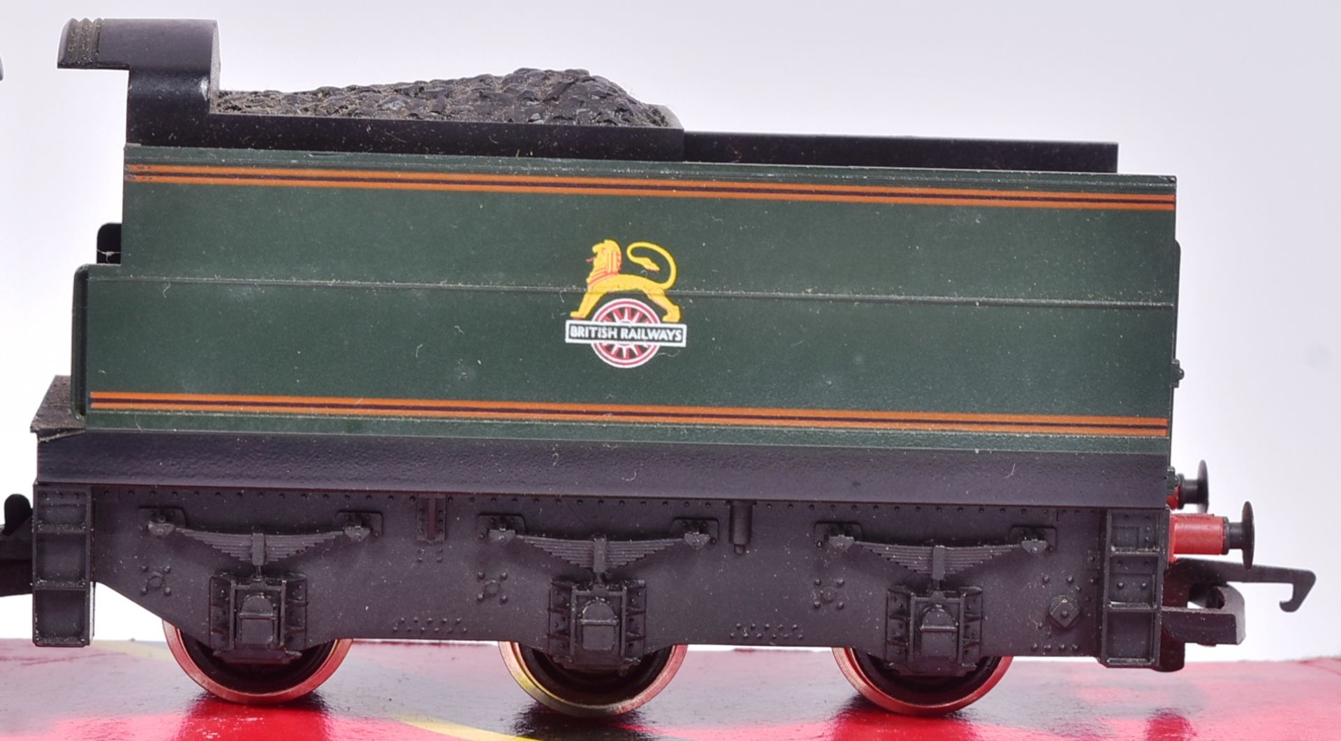 TWO HORNBY OO GAUGE MODEL RAILWAY TRAINSET LOCOMOTIVES - Image 3 of 4